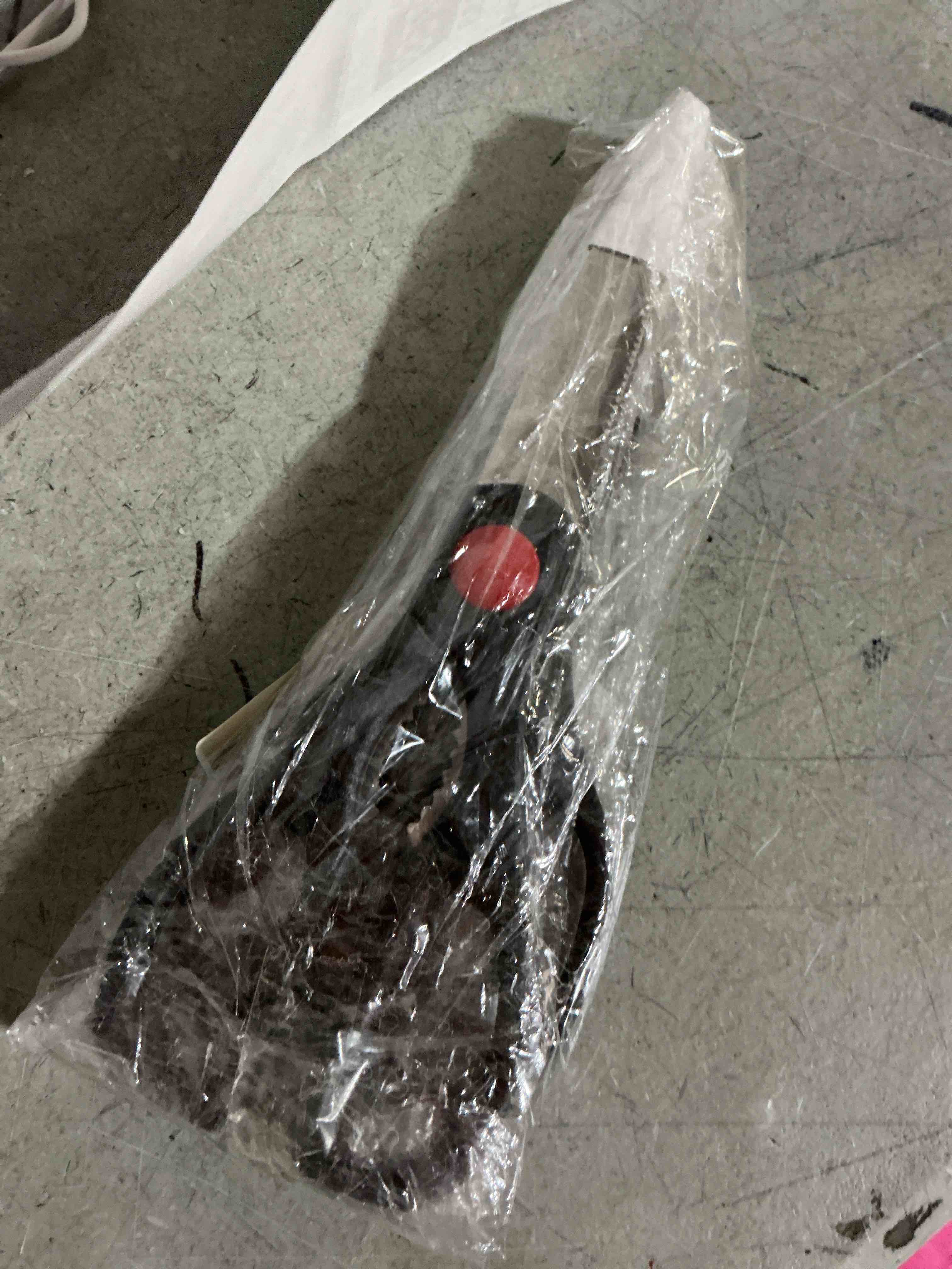 Condition photo showing New/Like New for 2 pack kitchen shears