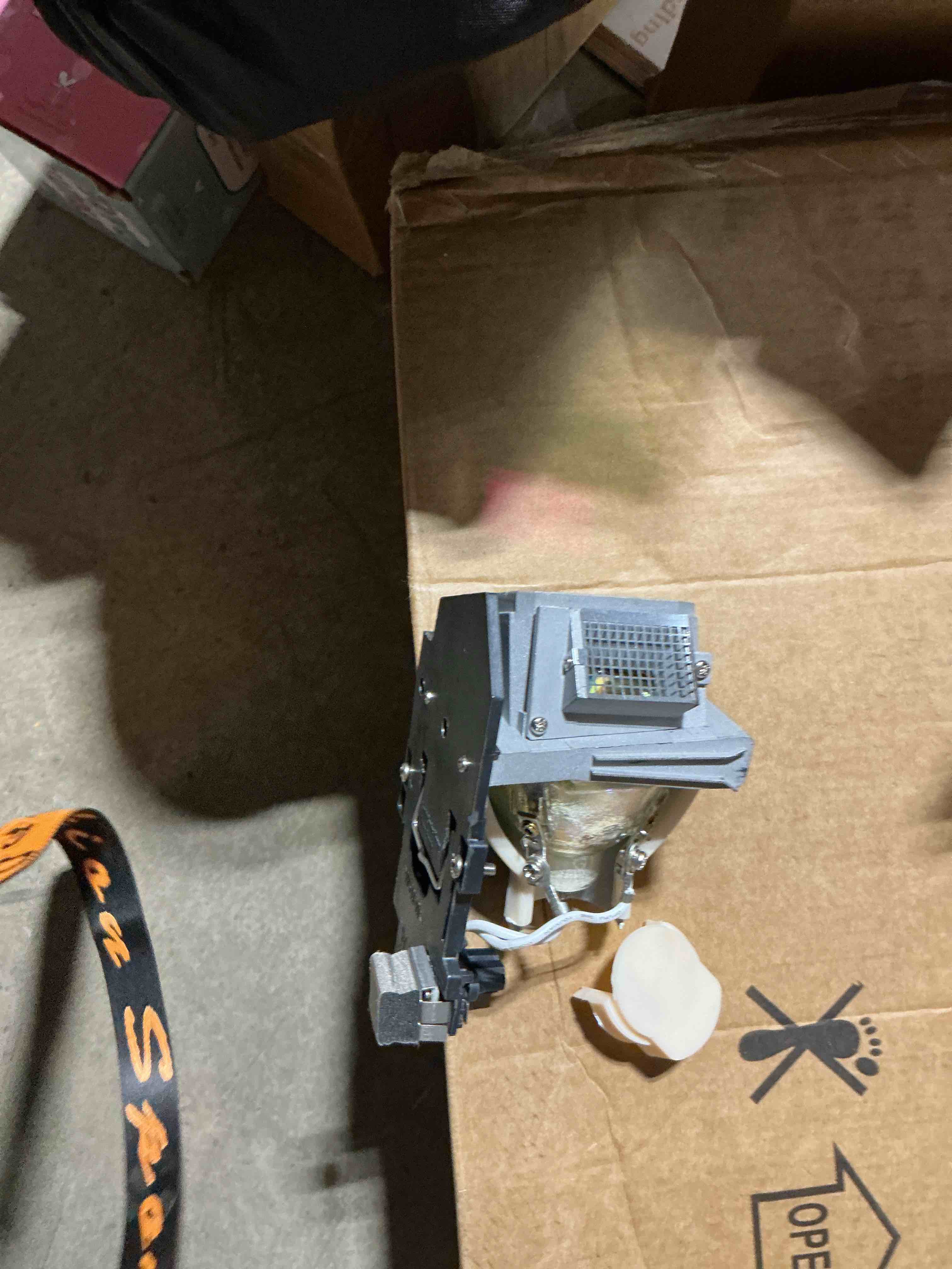 Condition photo showing As Is for 331-2839 725-10284 725-10134 317-1135 original replacement projector lamp bulb for dell 4220 4230 4320 4210x 4310wx 4610x with housing