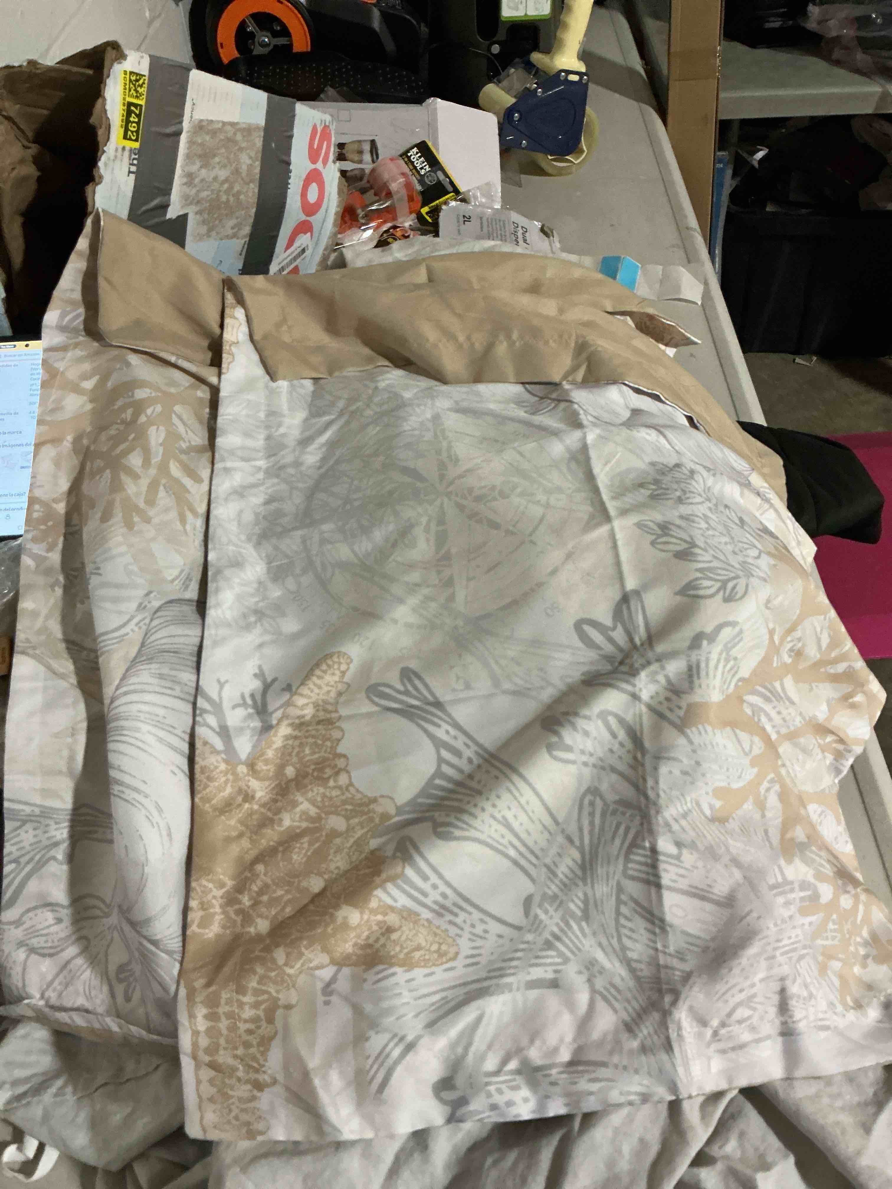 Condition photo showing Good Condition for wake in cloud - floral pillow cases, botanical vintage flower shabby chic coquette cottagecore aesthetic, set of 2 soft pillowcases pillow shams covers, terracotta, standard size- similar to stock