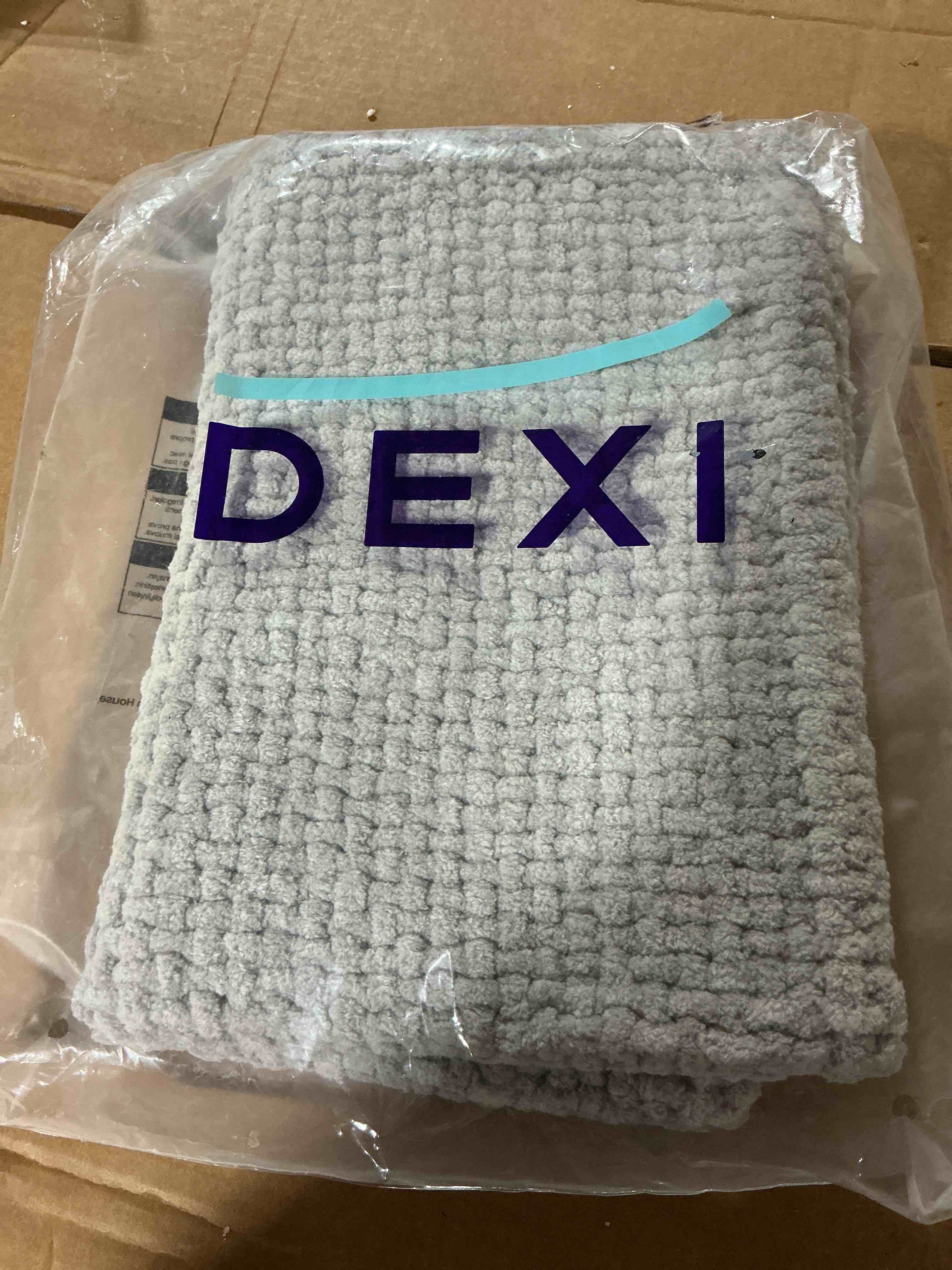 Condition photo showing Good Condition for dexi bathroom rugs 24x16, non slip washable bath mat, absorbent chenille bathmat, ultra soft thick carpet for tub shower floor, light grey light grey 24" x 16" (rectangular)