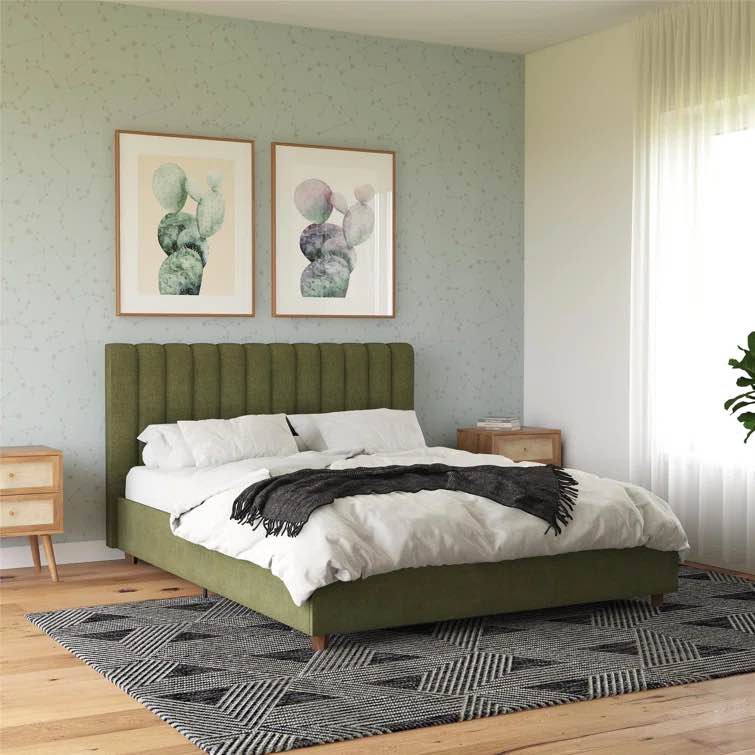 ( Incomplete, Box 2/2 ) Brittany Tufted Upholstered Platform Bed Size: King, Color: Green