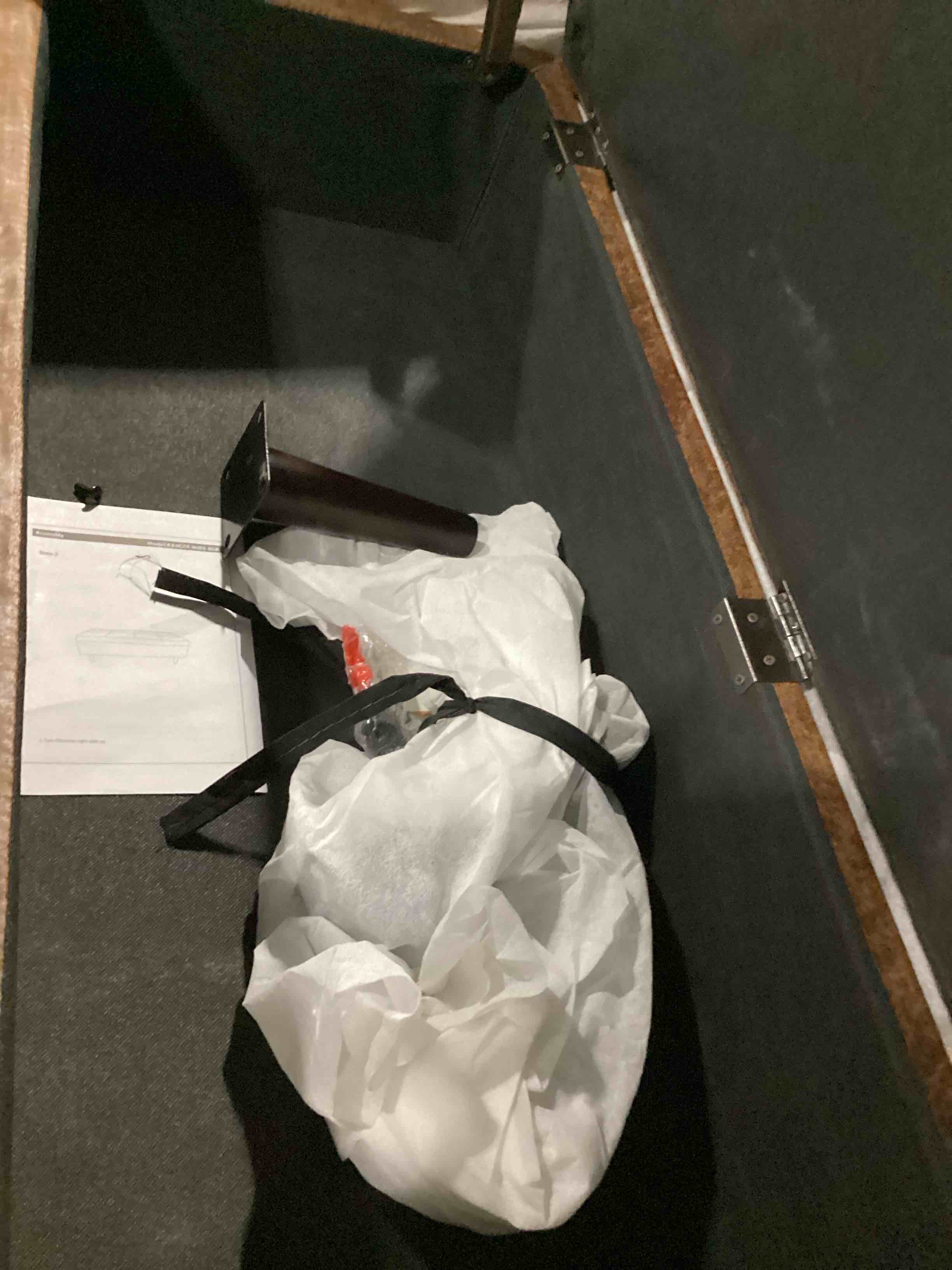 https://s3.amazonaws.com/lotting-images-prod/bidfta/TEA1577841_1744982189373.jpeg