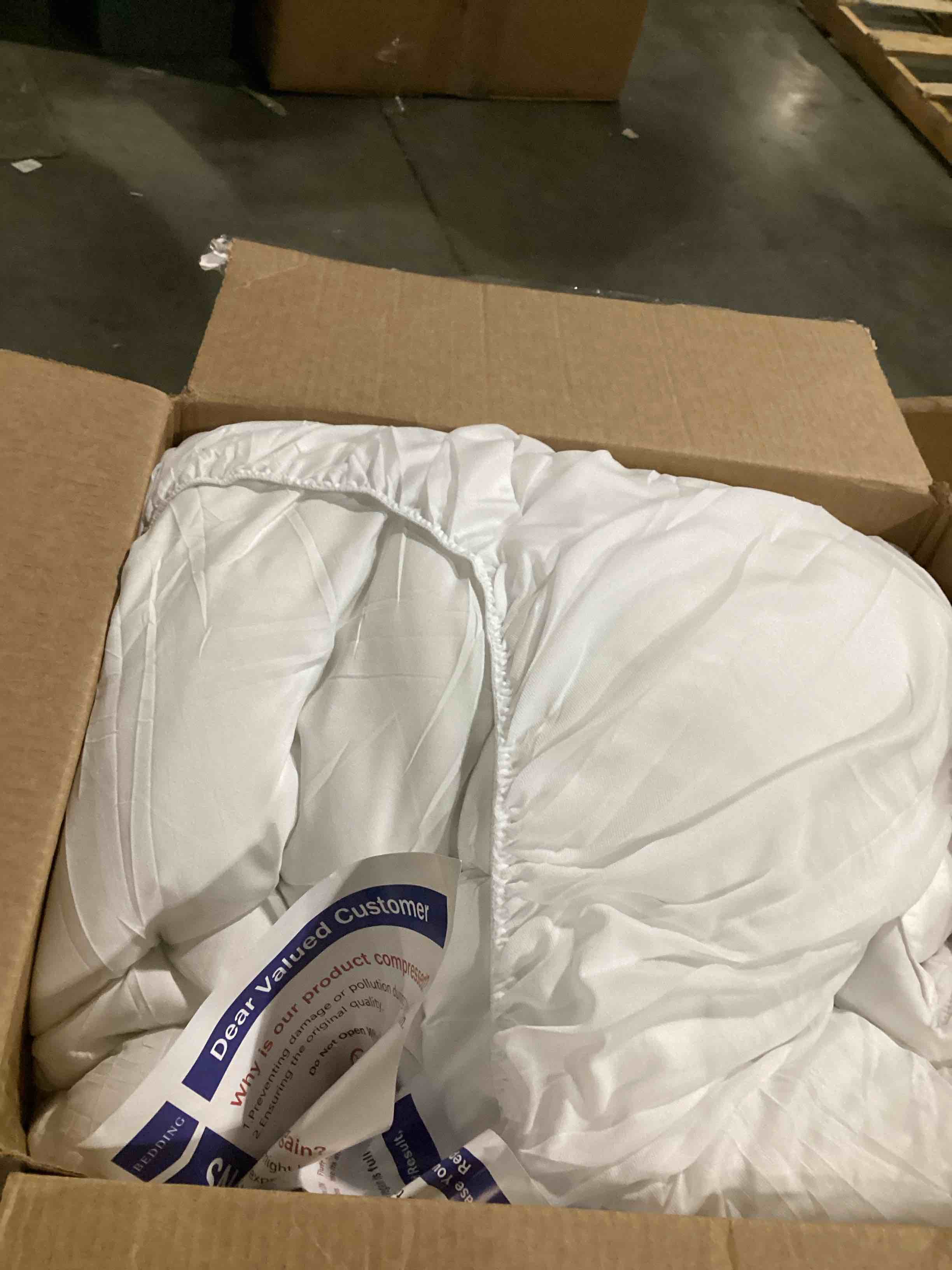 https://s3.amazonaws.com/lotting-images-prod/bidfta/TEA1578020_1745415575132.jpeg