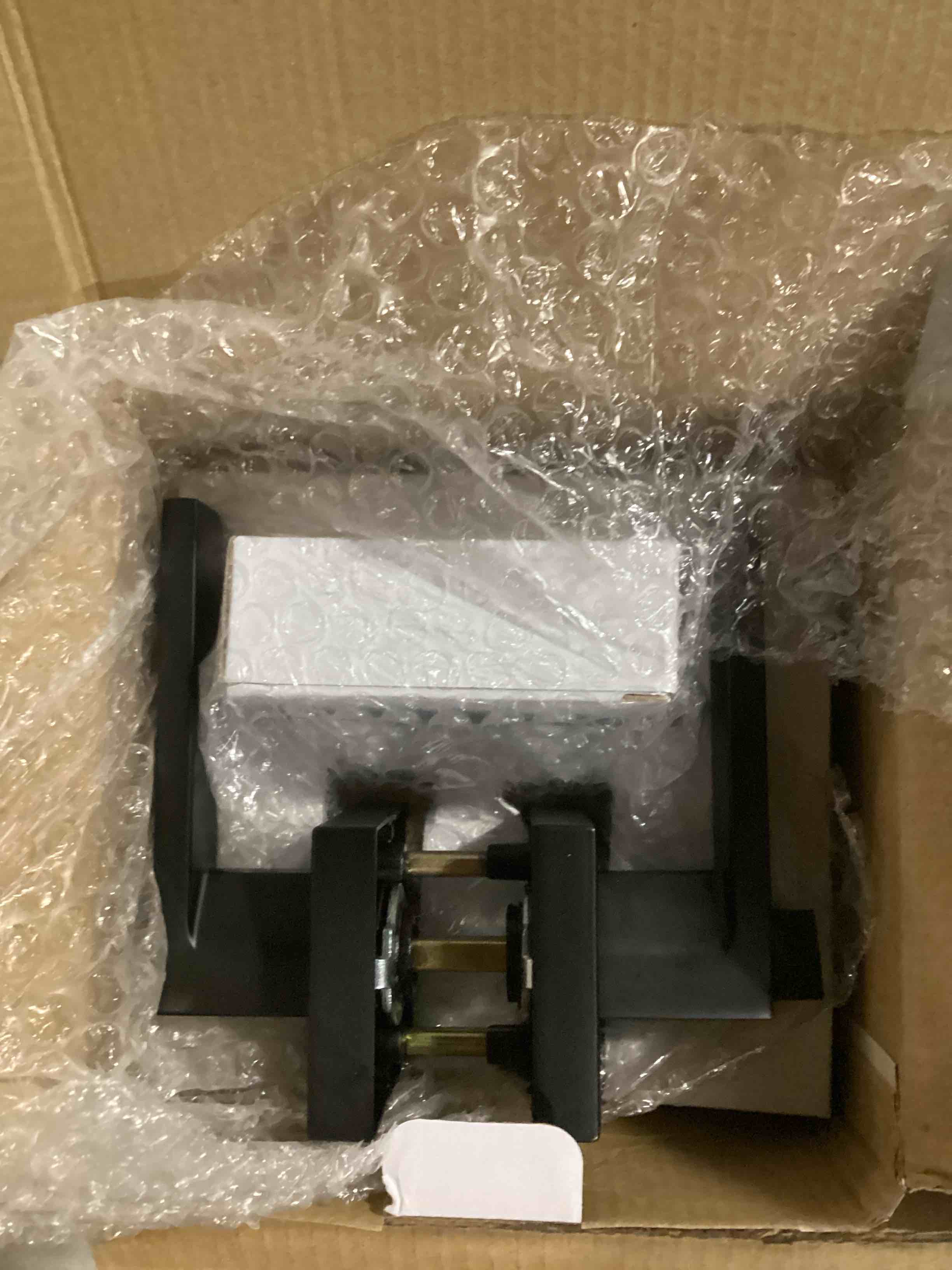 https://s3.amazonaws.com/lotting-images-prod/bidfta/TEA1578145_1745500878857.jpeg
