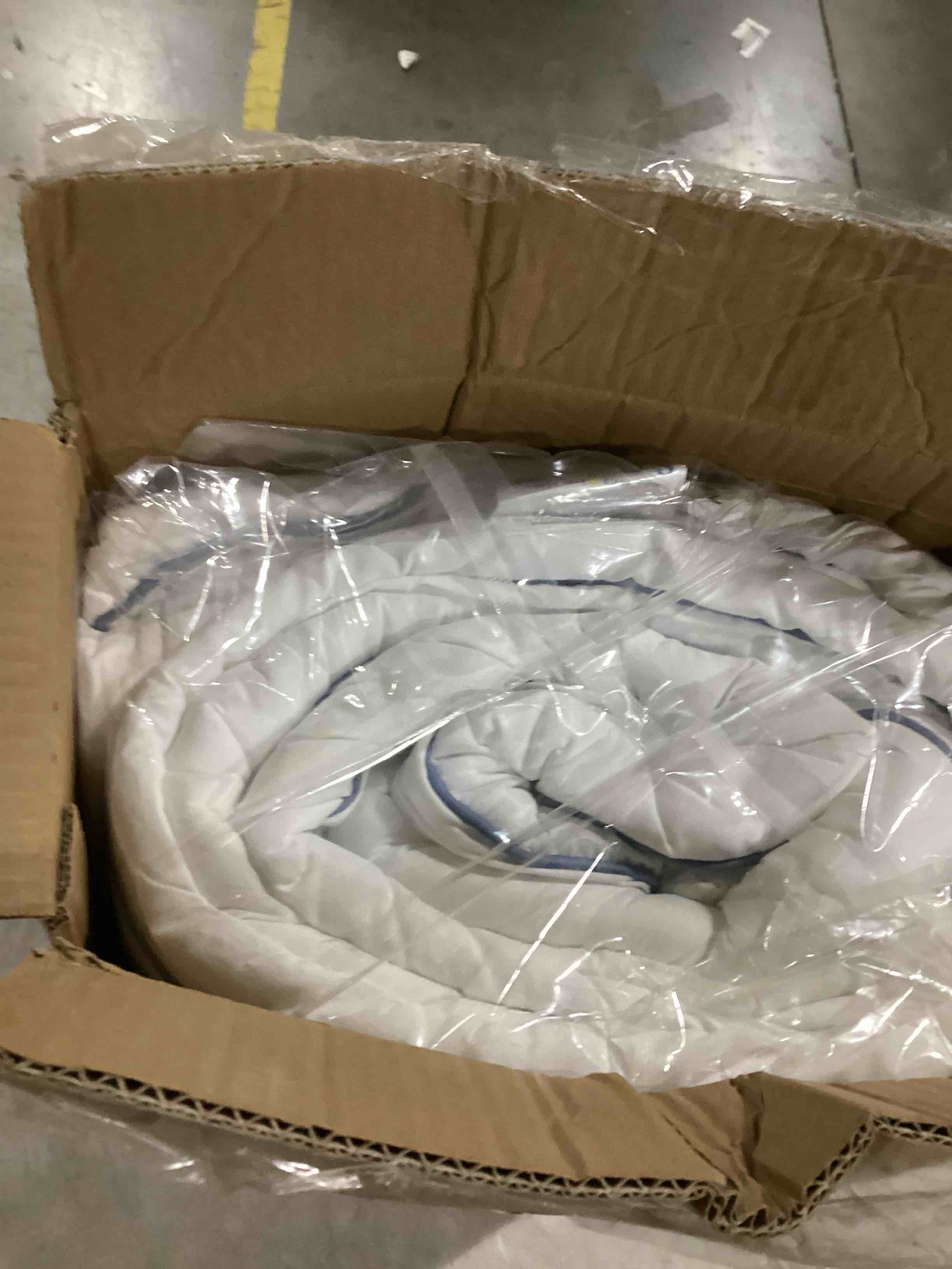 https://s3.amazonaws.com/lotting-images-prod/bidfta/TEA1578189_1745509412272.jpeg
