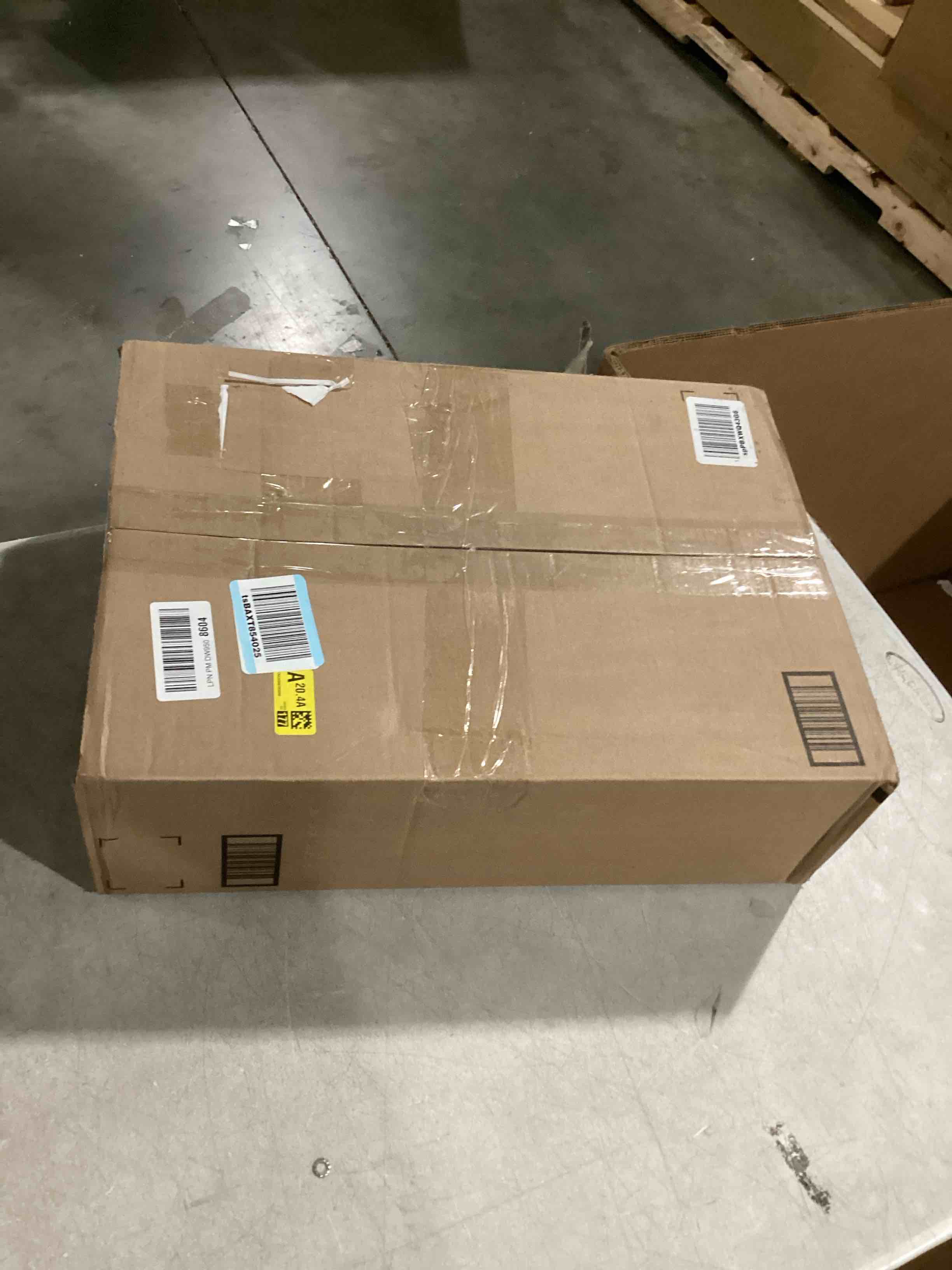 https://s3.amazonaws.com/lotting-images-prod/bidfta/TEA1578227_1745838501190.jpeg