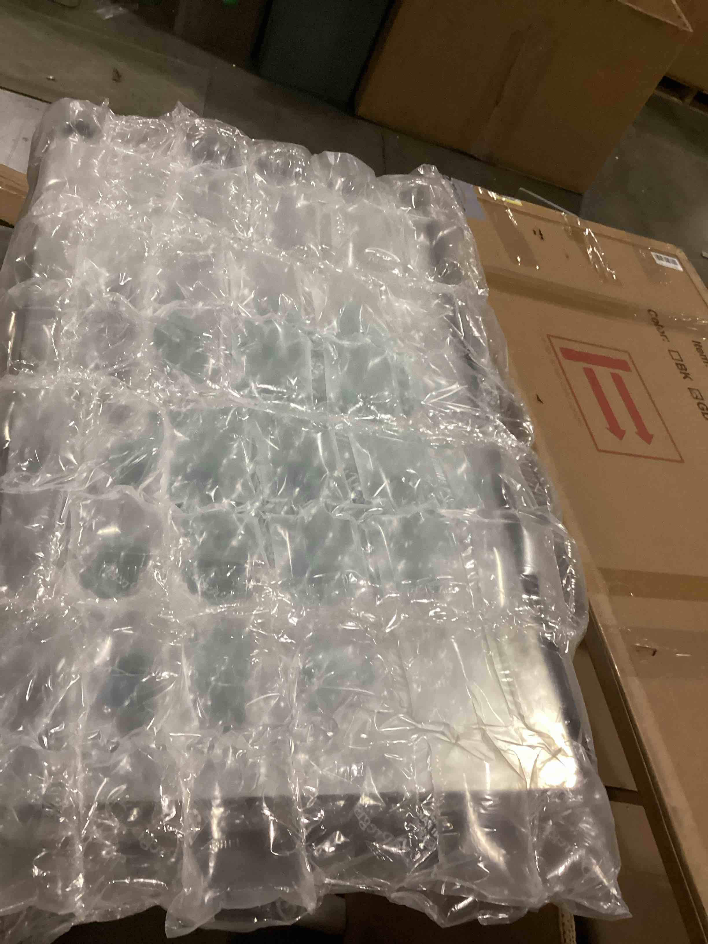 https://s3.amazonaws.com/lotting-images-prod/bidfta/TEA1578342_1745859726802.jpeg