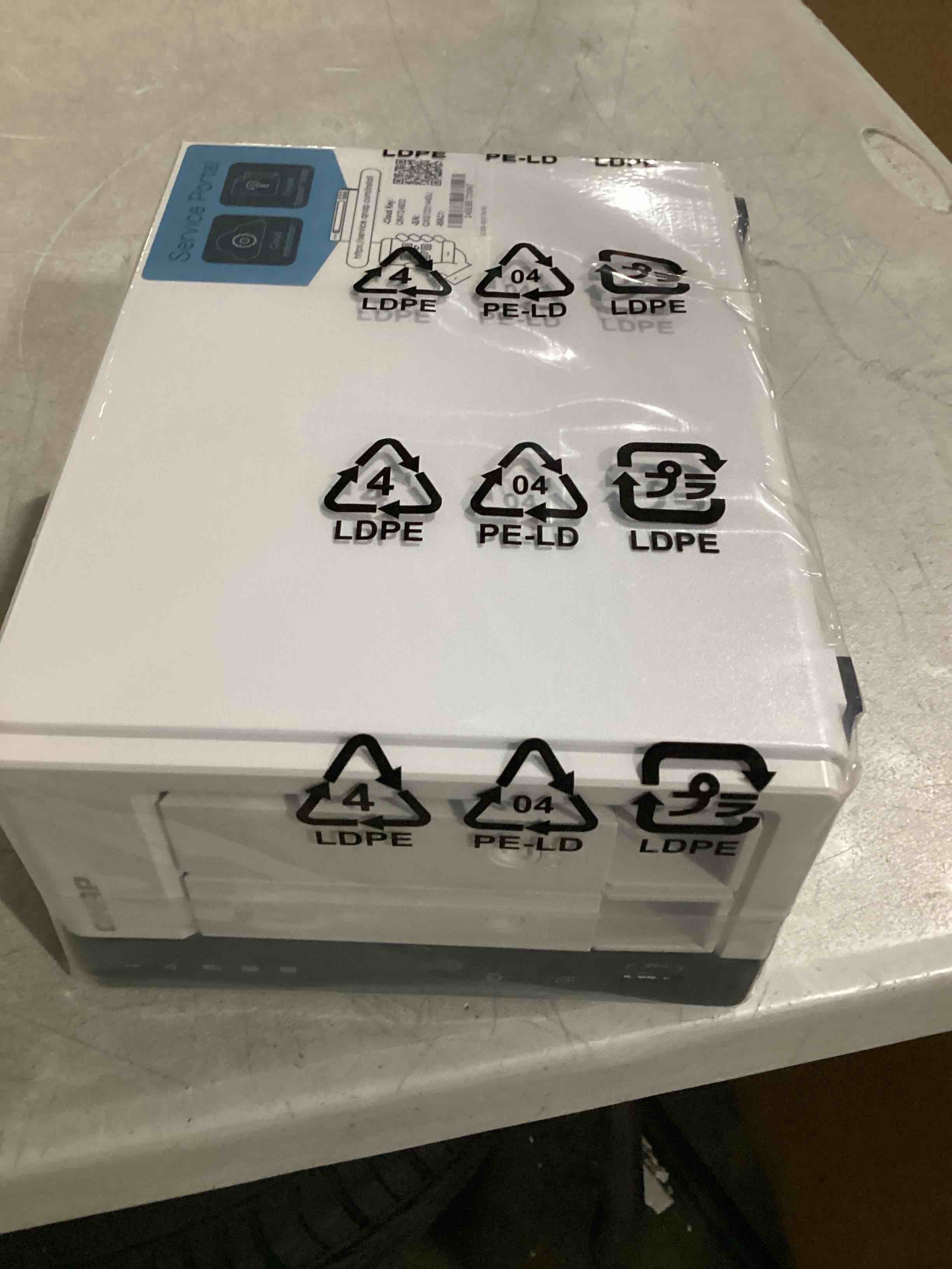 https://s3.amazonaws.com/lotting-images-prod/bidfta/TEA1578667_1746124806460.jpeg