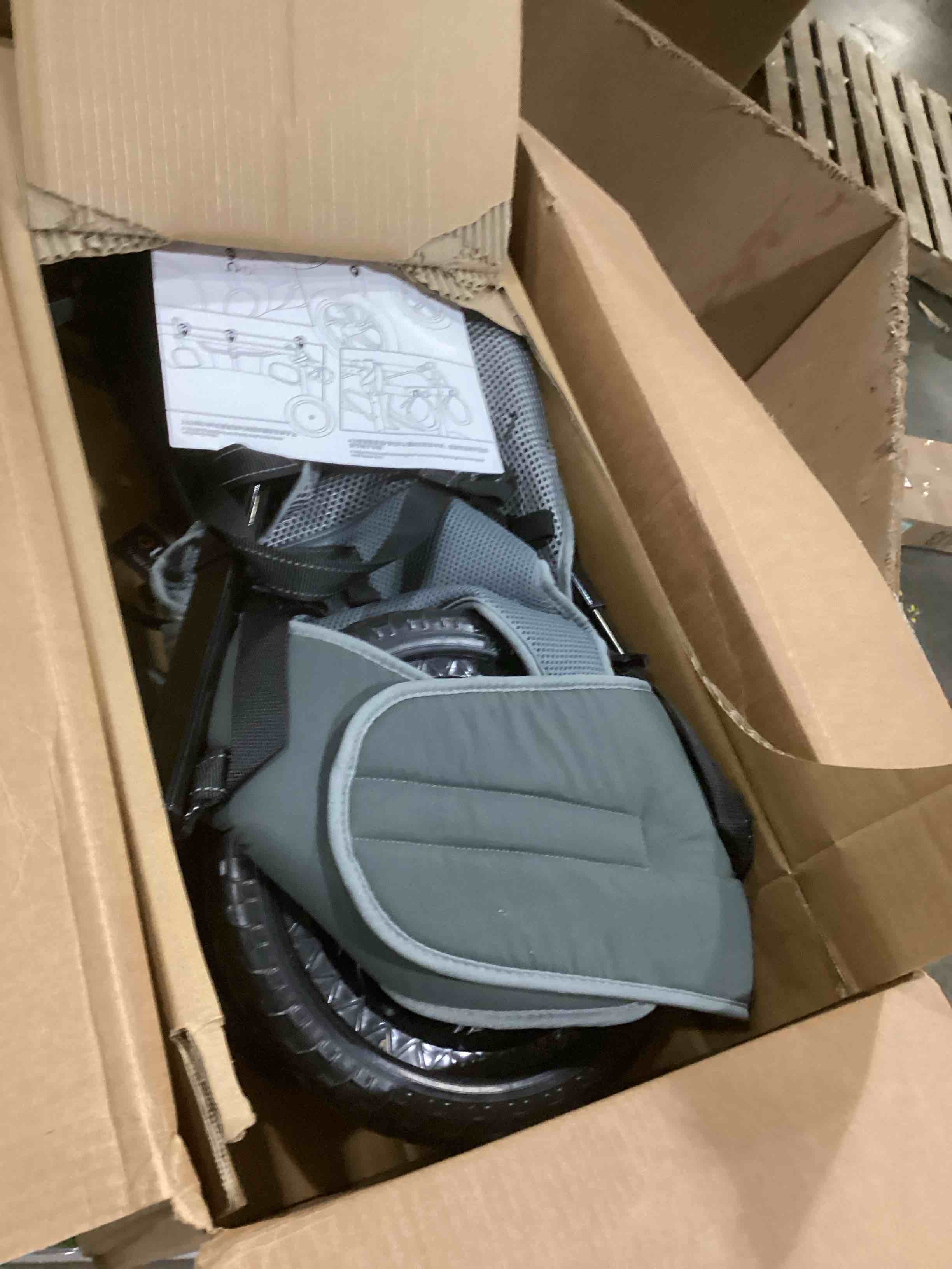 https://s3.amazonaws.com/lotting-images-prod/bidfta/TEA1579080_1742834592181.jpeg