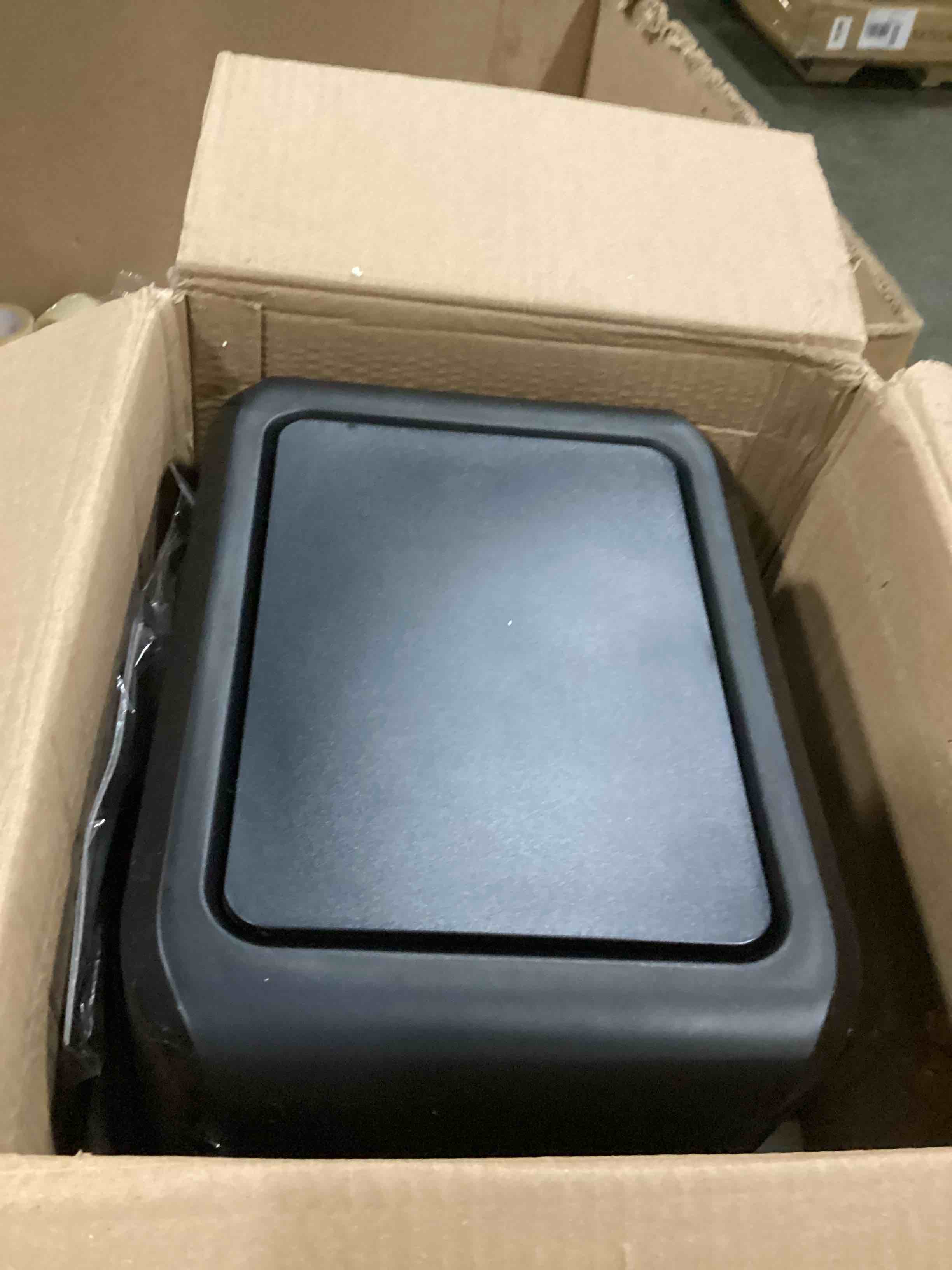 https://s3.amazonaws.com/lotting-images-prod/bidfta/TEA1580106_1743701719638.jpeg