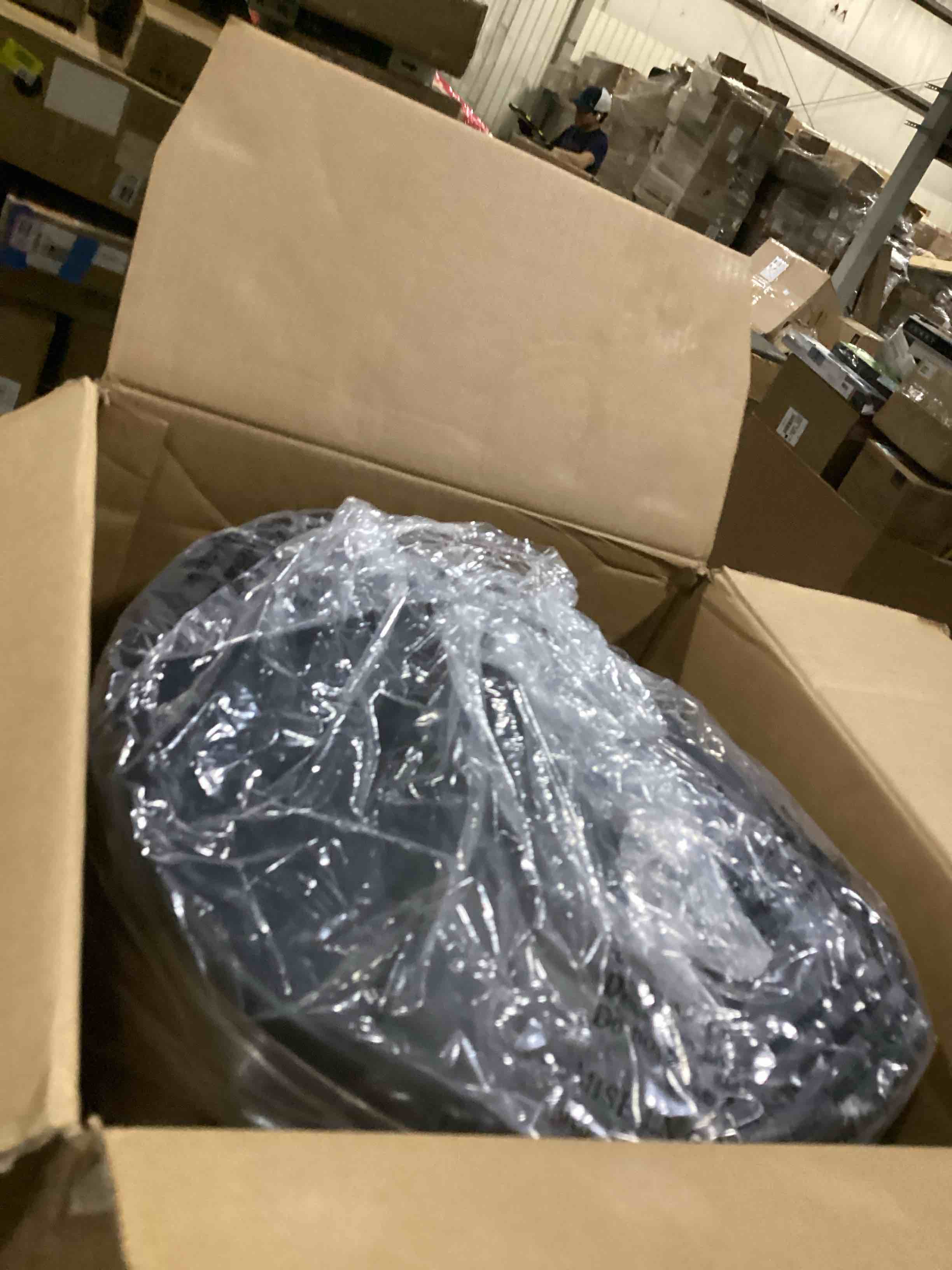 https://s3.amazonaws.com/lotting-images-prod/bidfta/TEA1580137_1743768721539.jpeg