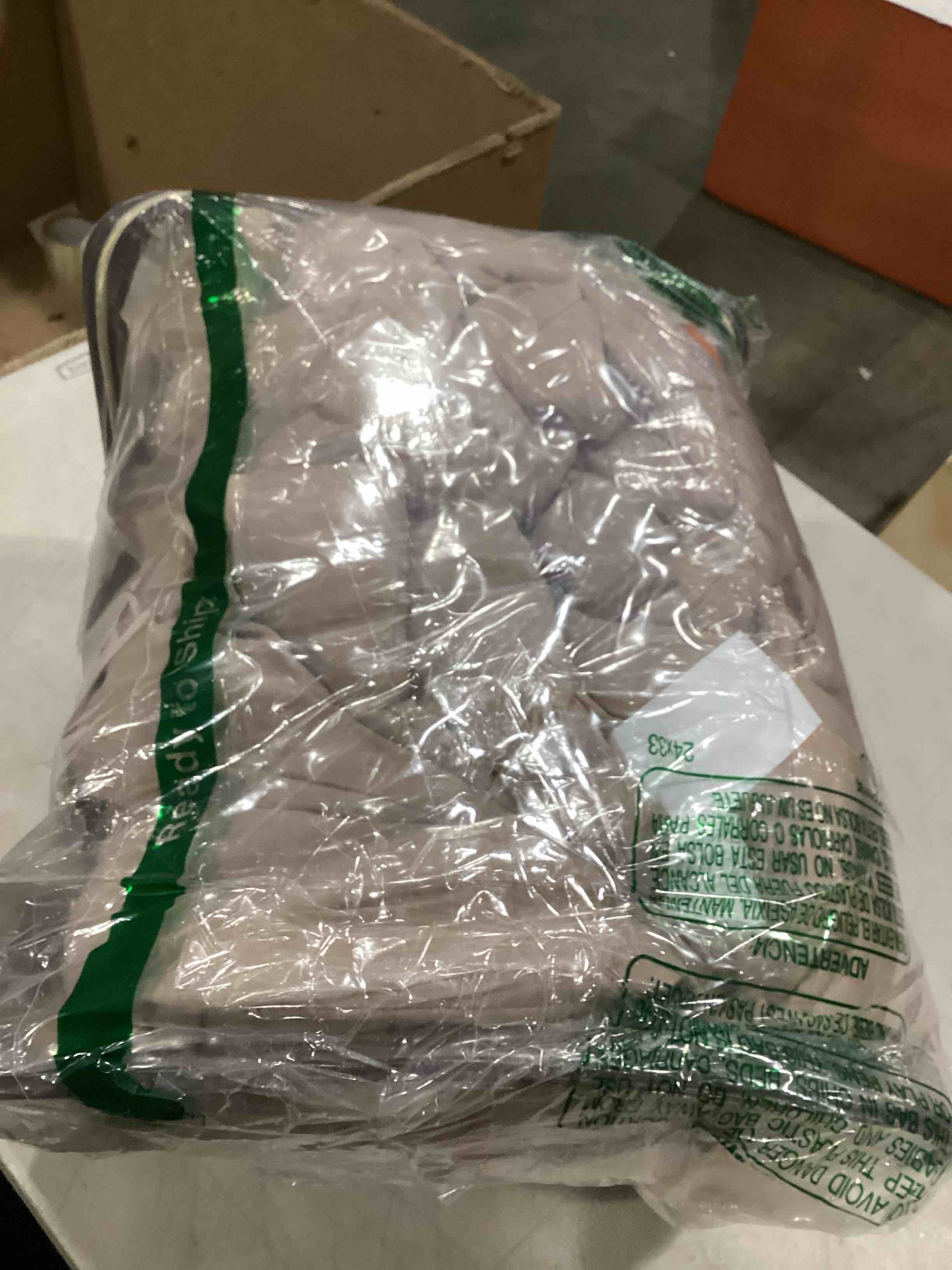 https://s3.amazonaws.com/lotting-images-prod/bidfta/TEA1580171_1743777656641.jpeg