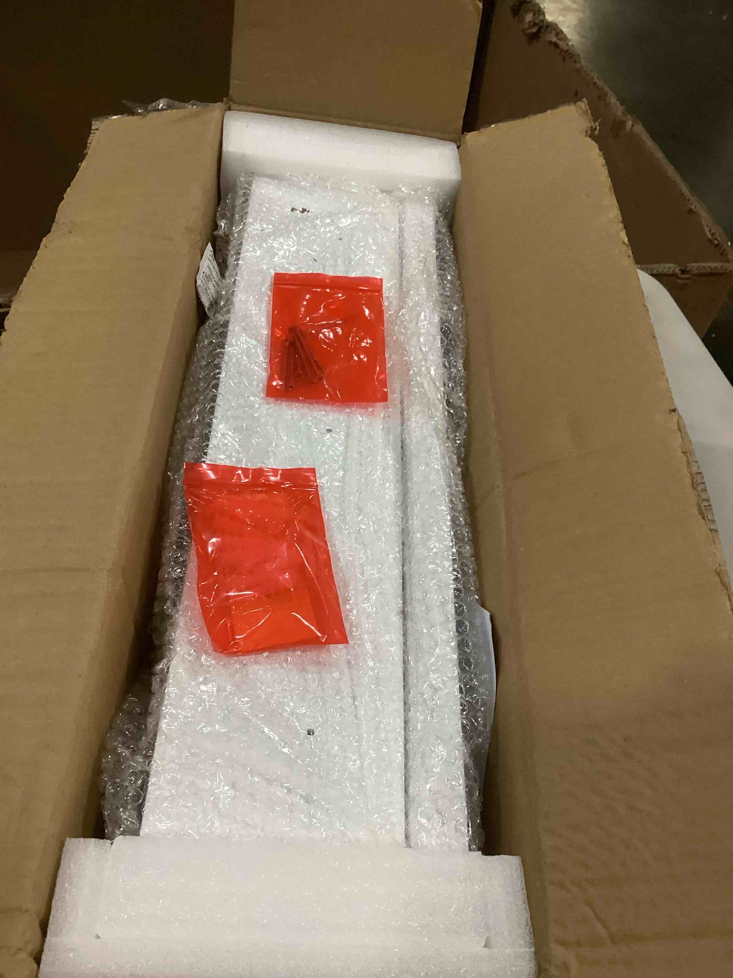 https://s3.amazonaws.com/lotting-images-prod/bidfta/TEA1581104_1744987029791.jpeg