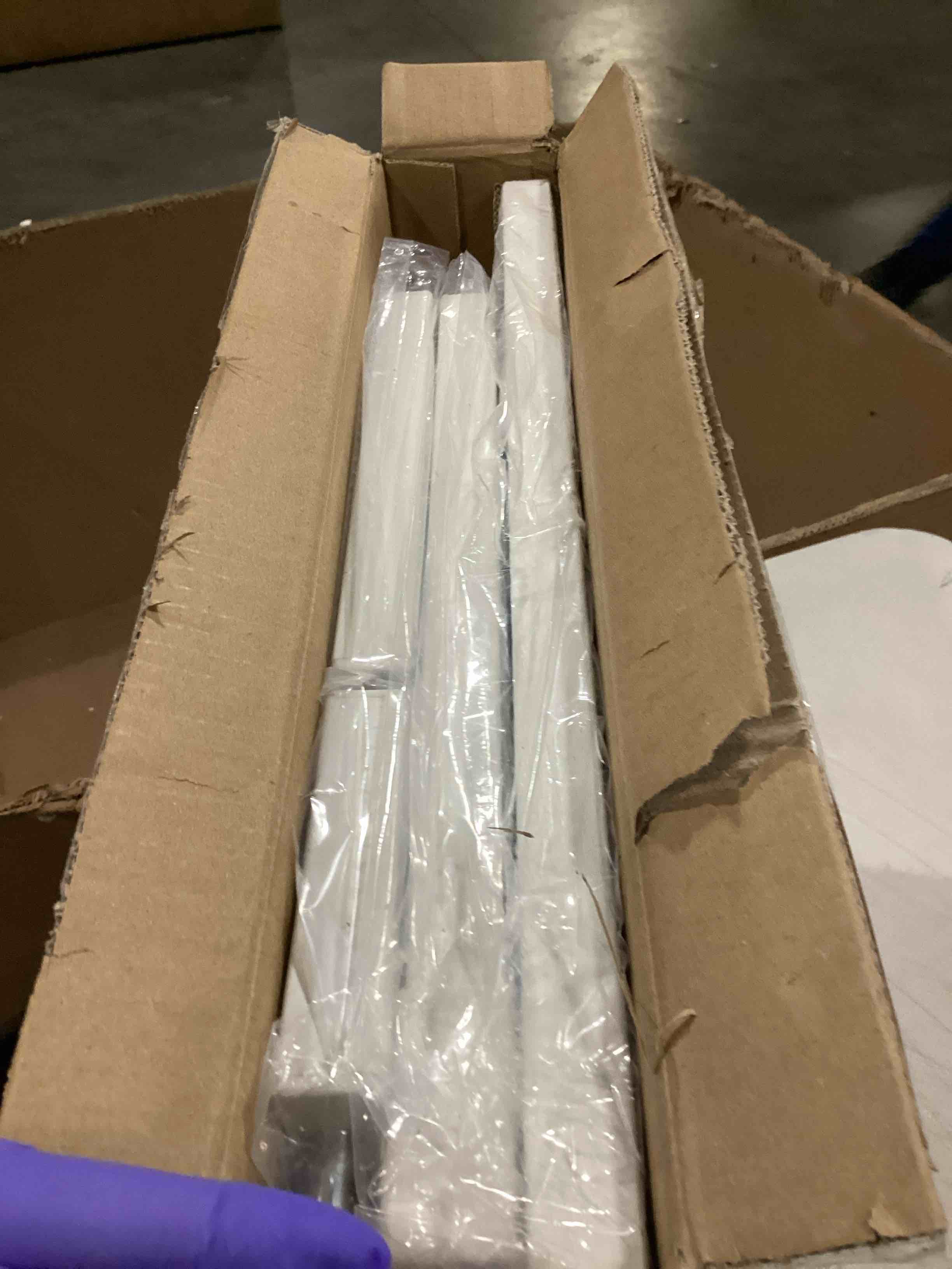 https://s3.amazonaws.com/lotting-images-prod/bidfta/TEA1581120_1745000703196.jpeg