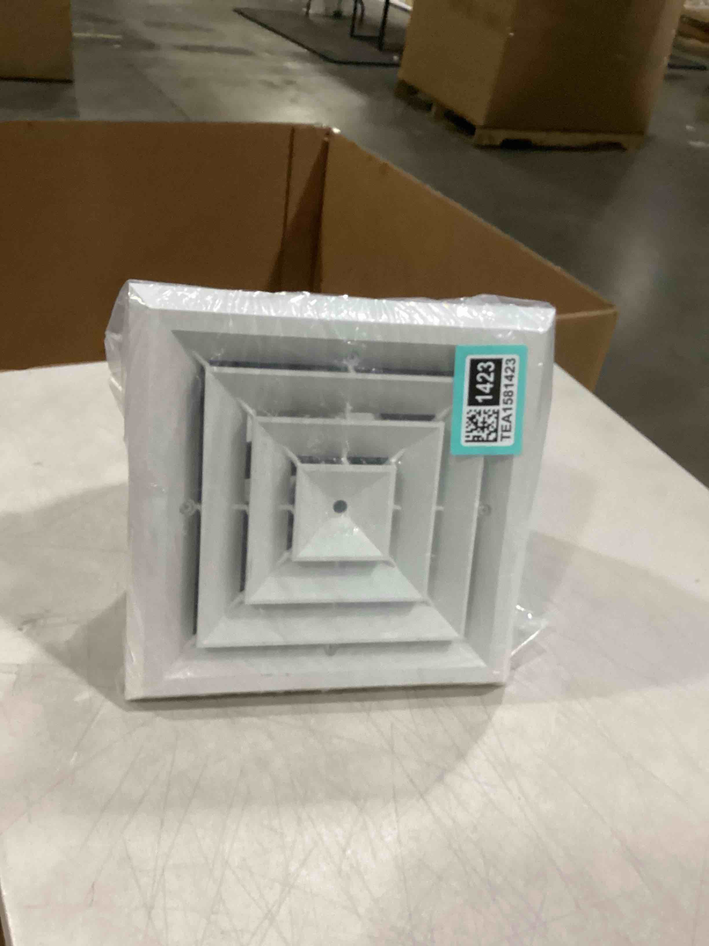 https://s3.amazonaws.com/lotting-images-prod/bidfta/TEA1581429_1745493571151.jpeg
