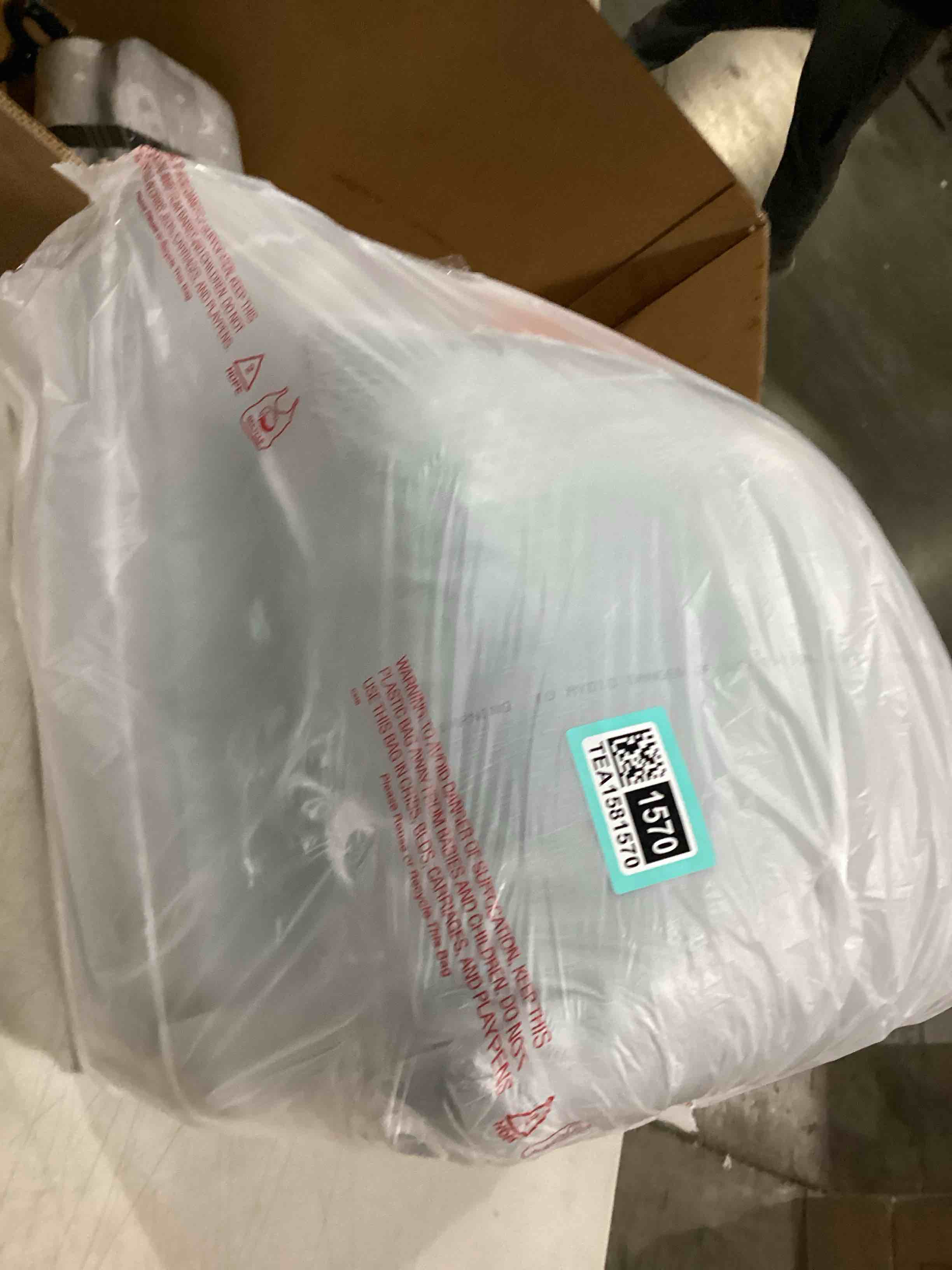 https://s3.amazonaws.com/lotting-images-prod/bidfta/TEA1581570_1745593257515.jpeg