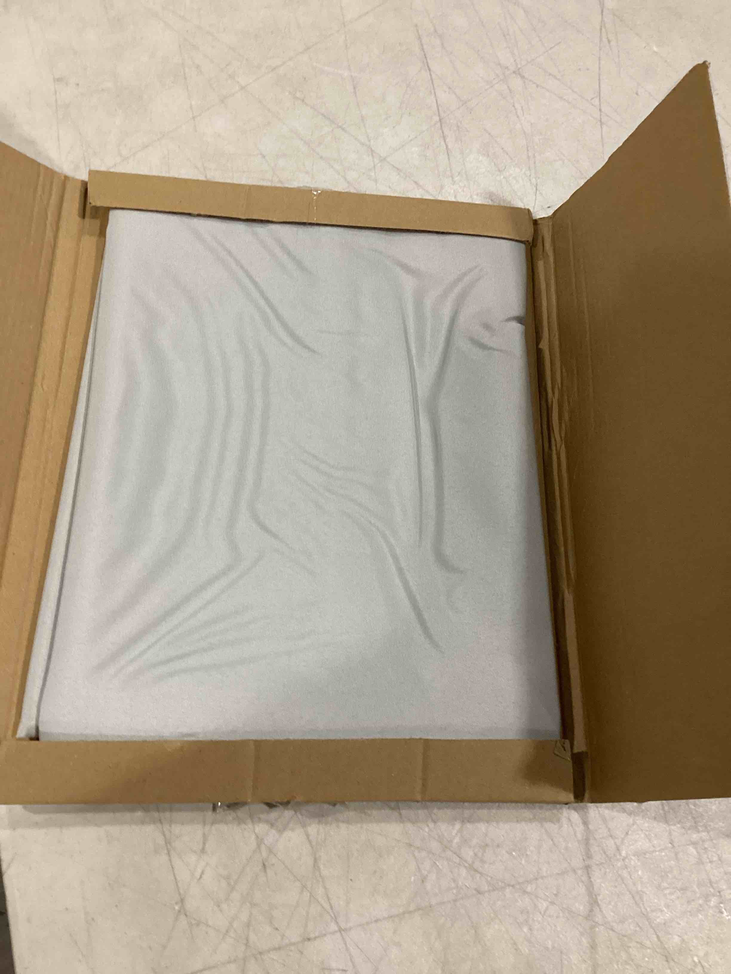 https://s3.amazonaws.com/lotting-images-prod/bidfta/TEA1581665_1745607776801.jpeg