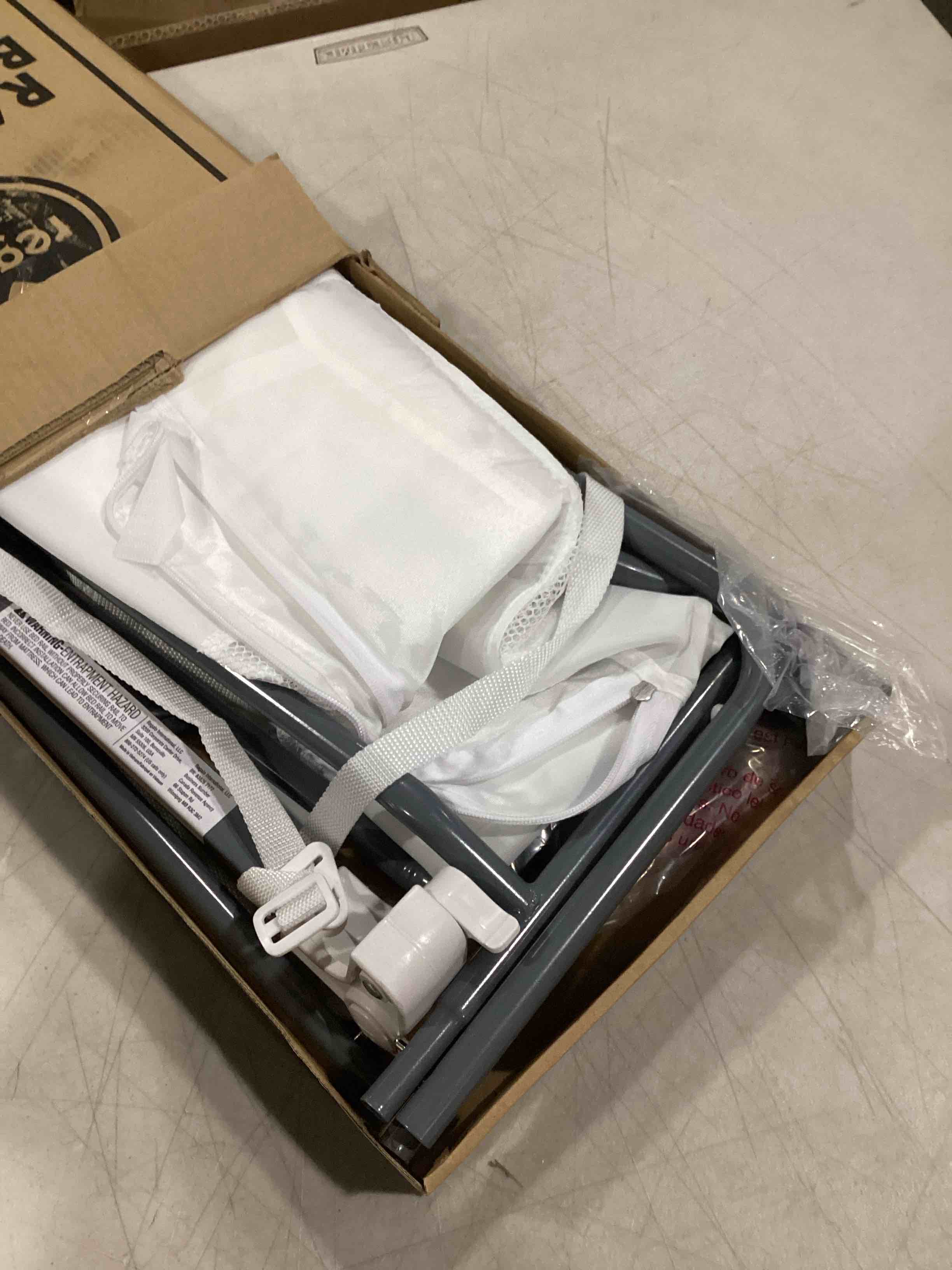 https://s3.amazonaws.com/lotting-images-prod/bidfta/TEA1581928_1745931766560.jpeg
