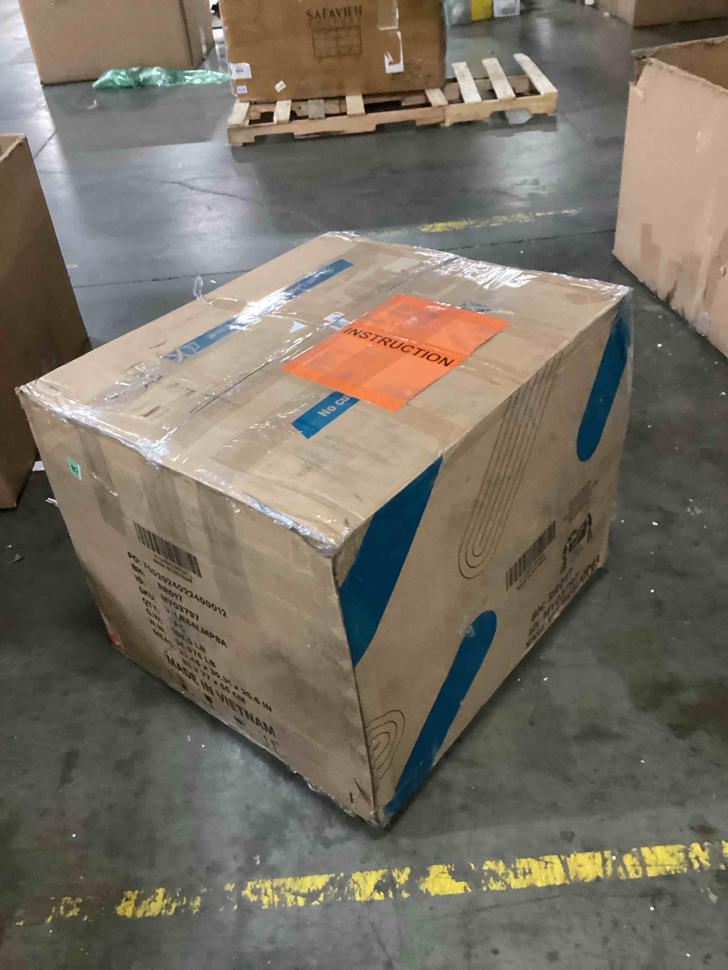 https://s3.amazonaws.com/lotting-images-prod/bidfta/TEA1582941_1746031852468.jpeg