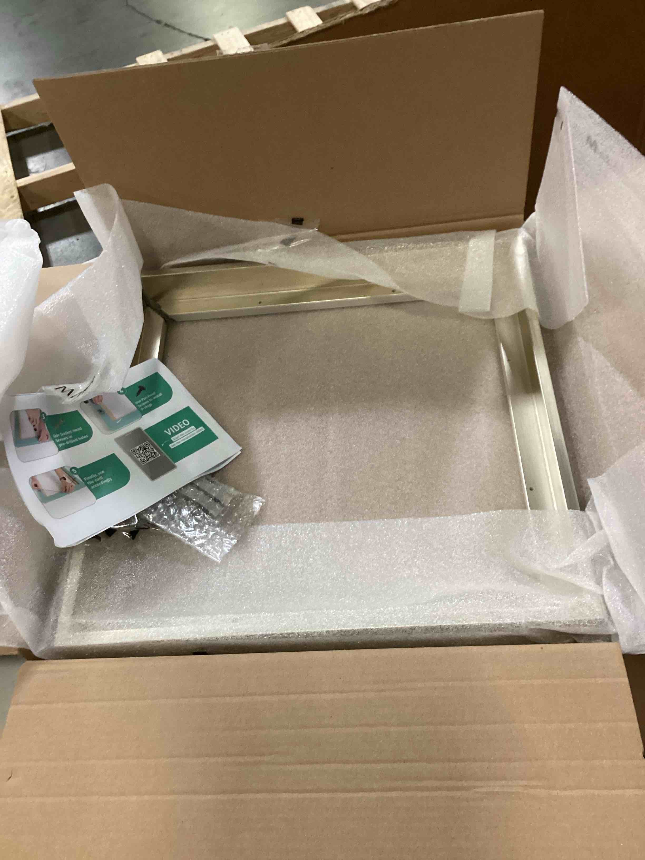 https://s3.amazonaws.com/lotting-images-prod/bidfta/TEA1582978_1746103454808.jpeg