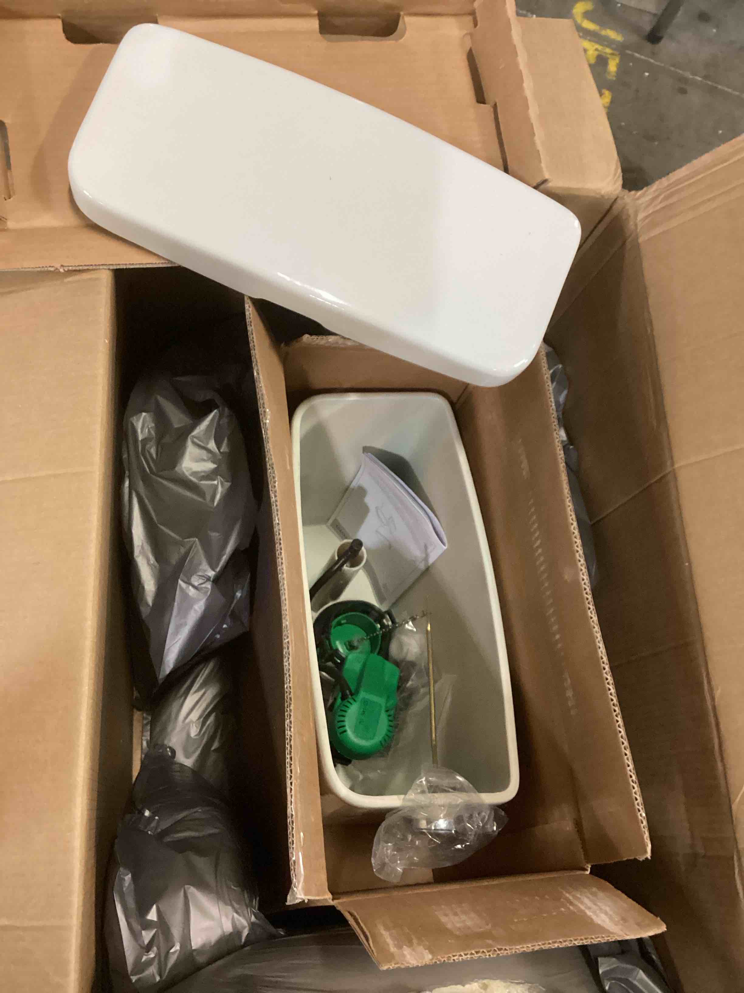 https://s3.amazonaws.com/lotting-images-prod/bidfta/TEA1583201_1746535203609.jpeg