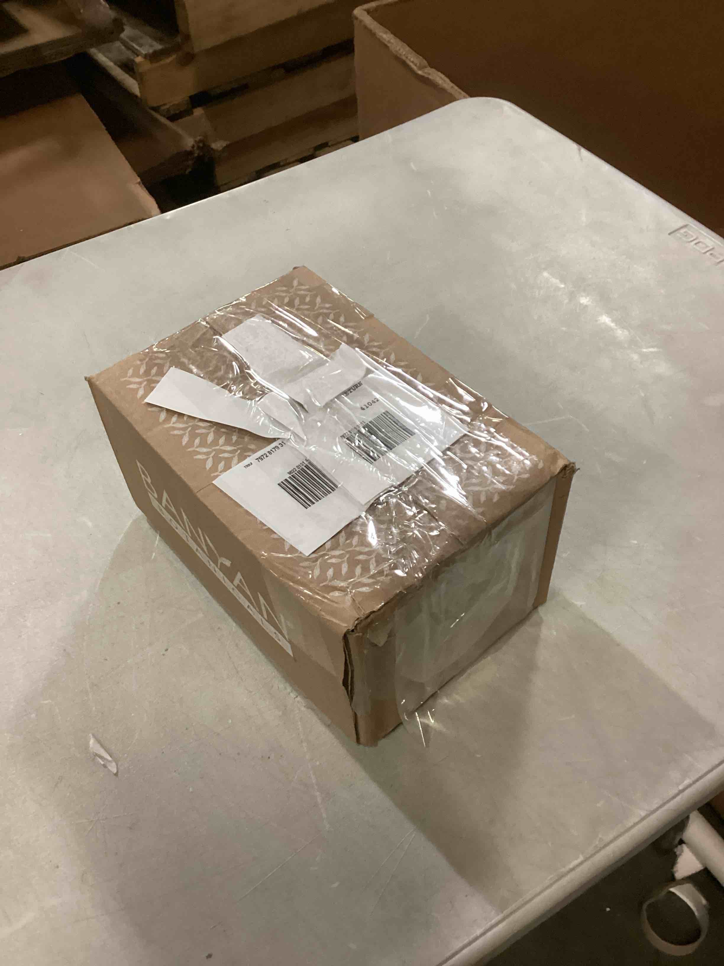 https://s3.amazonaws.com/lotting-images-prod/bidfta/TEA1583218_1746546503621.jpeg