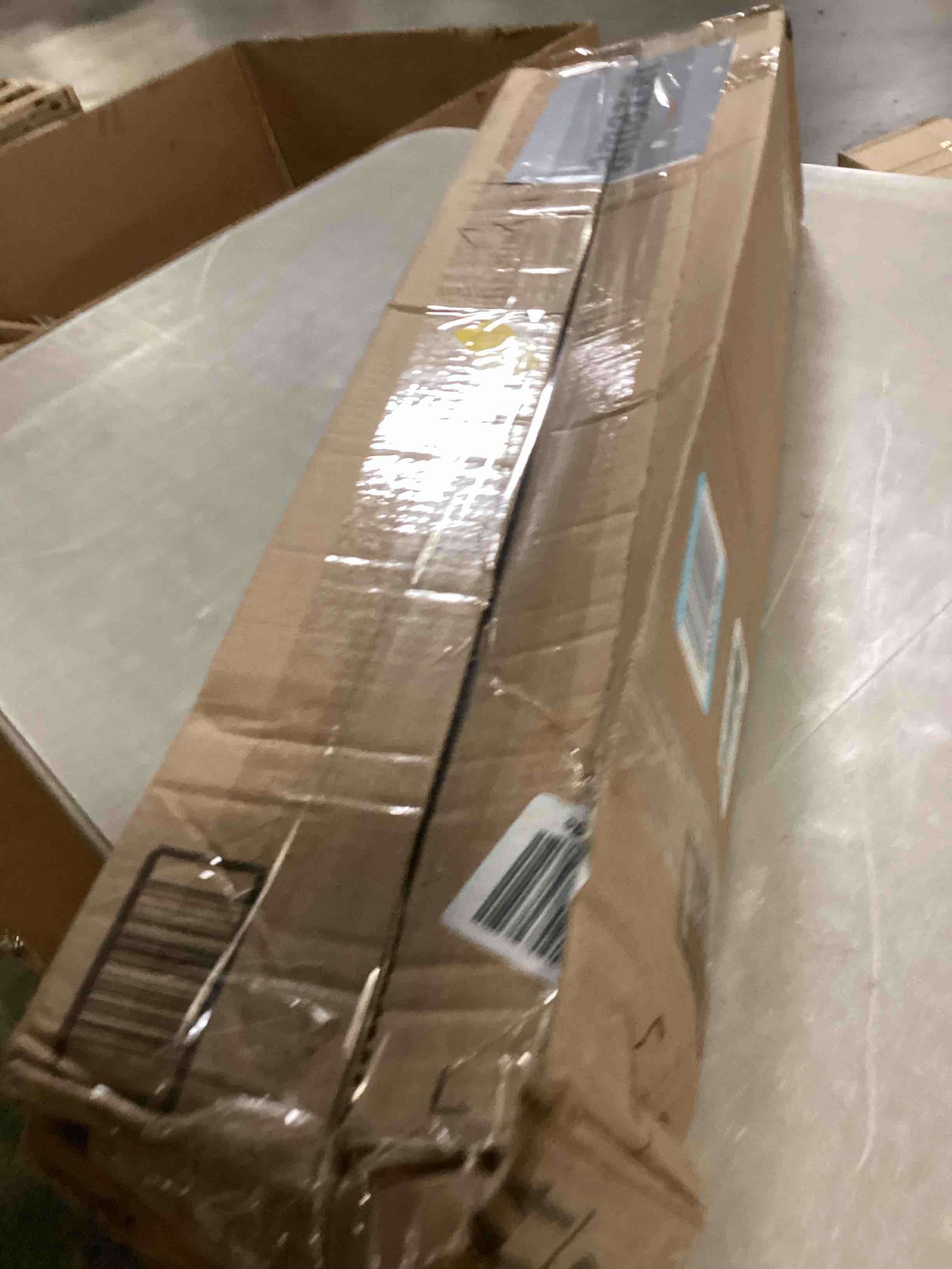https://s3.amazonaws.com/lotting-images-prod/bidfta/TEA1584075_1748890796887.jpeg