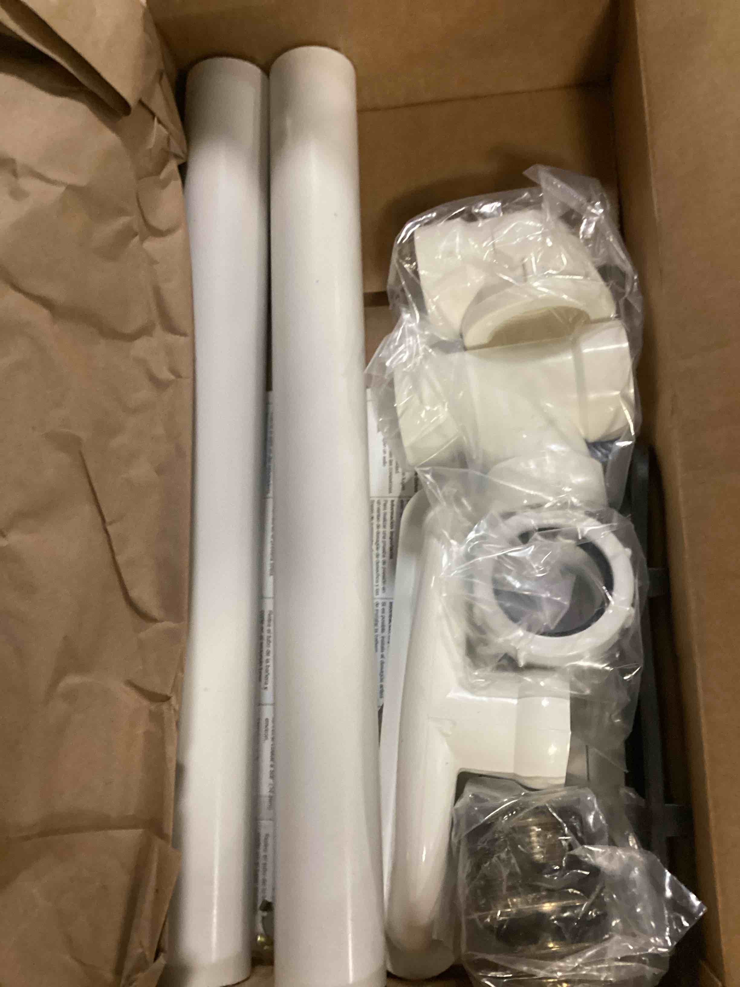 https://s3.amazonaws.com/lotting-images-prod/bidfta/TEA1584563_1749209327053.jpeg