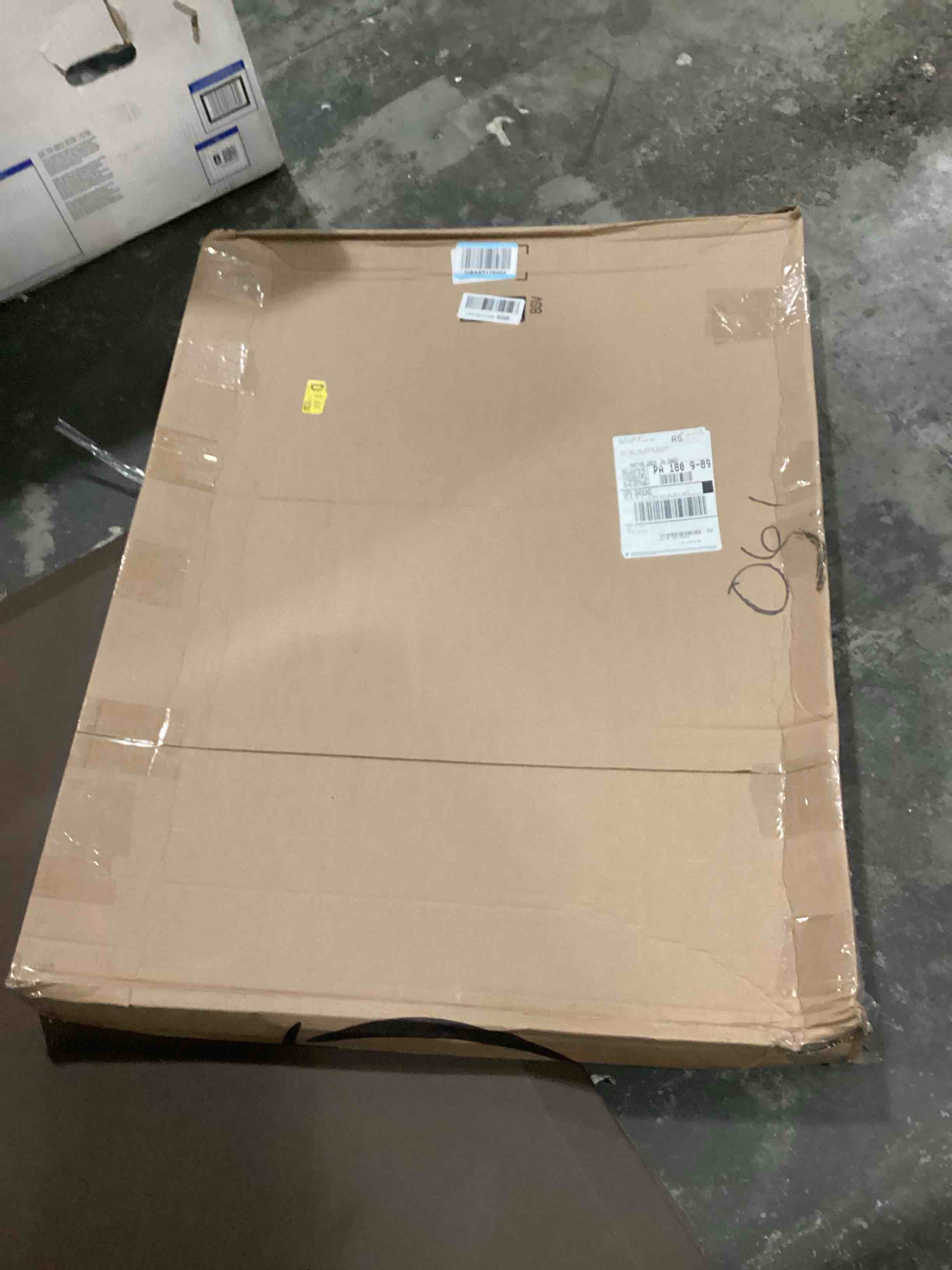 https://s3.amazonaws.com/lotting-images-prod/bidfta/TEA1591784_1742814684763.jpeg