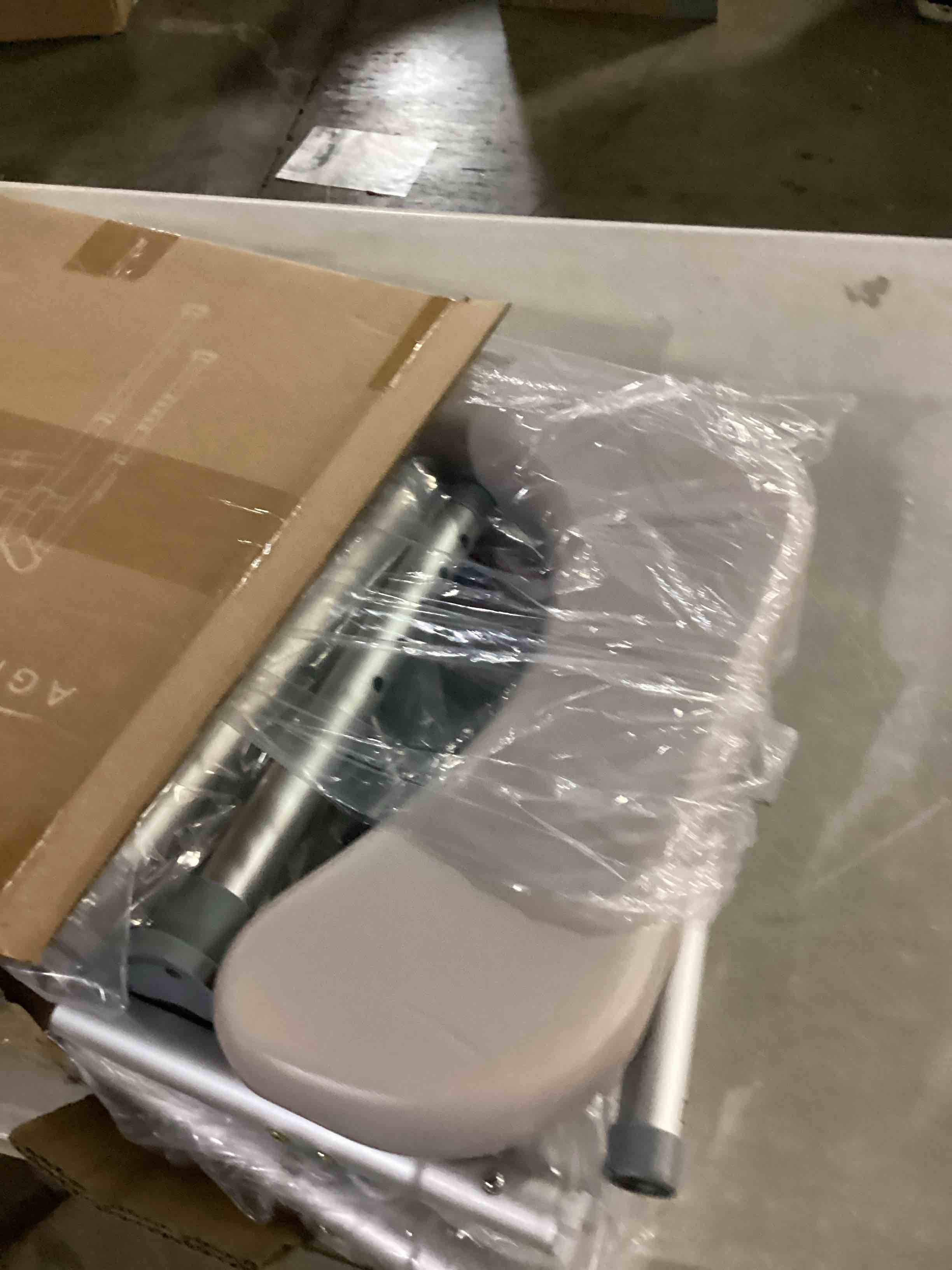 https://s3.amazonaws.com/lotting-images-prod/bidfta/TEA1592938_1750167395885.jpeg