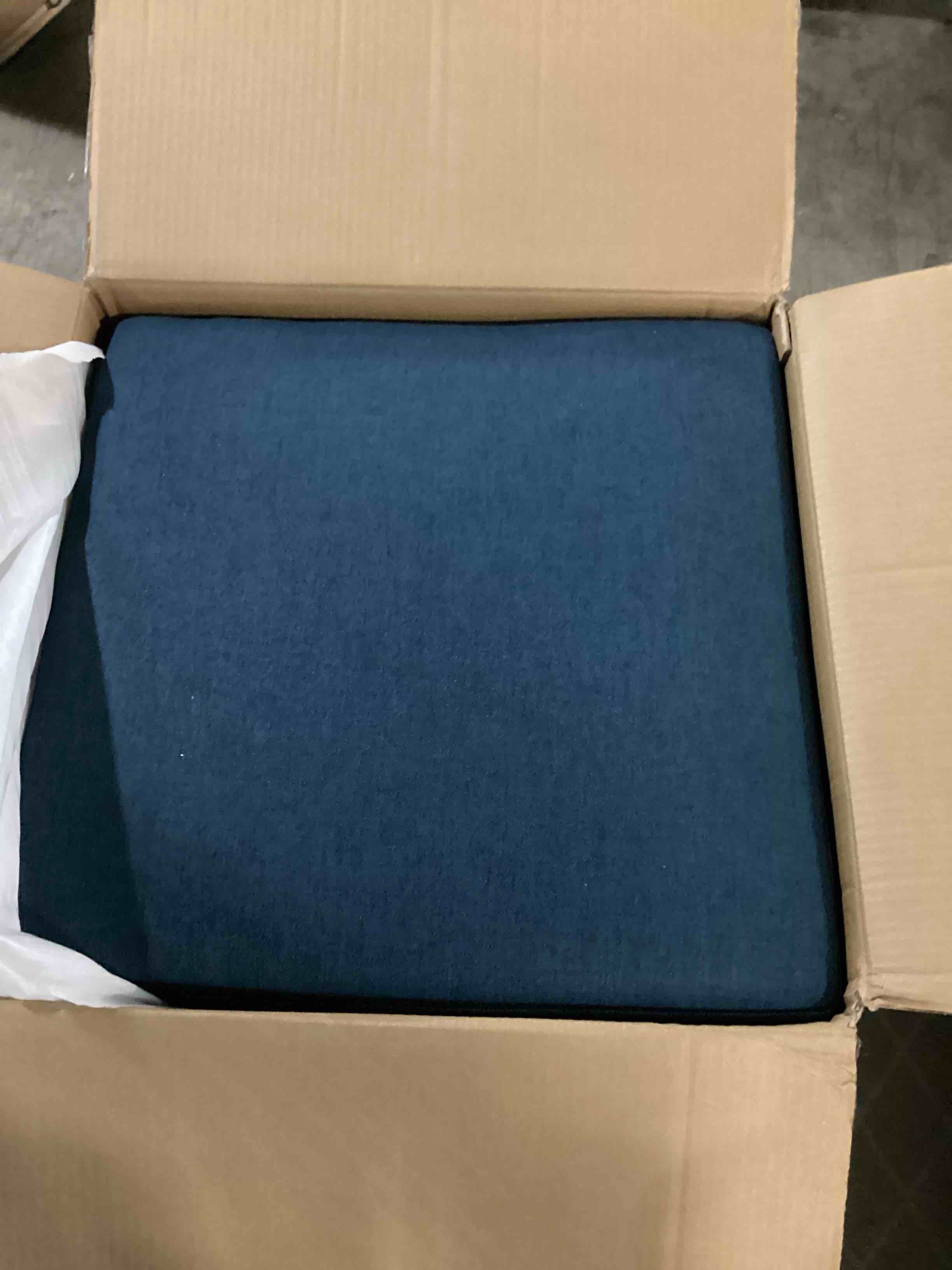 https://s3.amazonaws.com/lotting-images-prod/bidfta/TEA1593288_1750520078881.jpeg