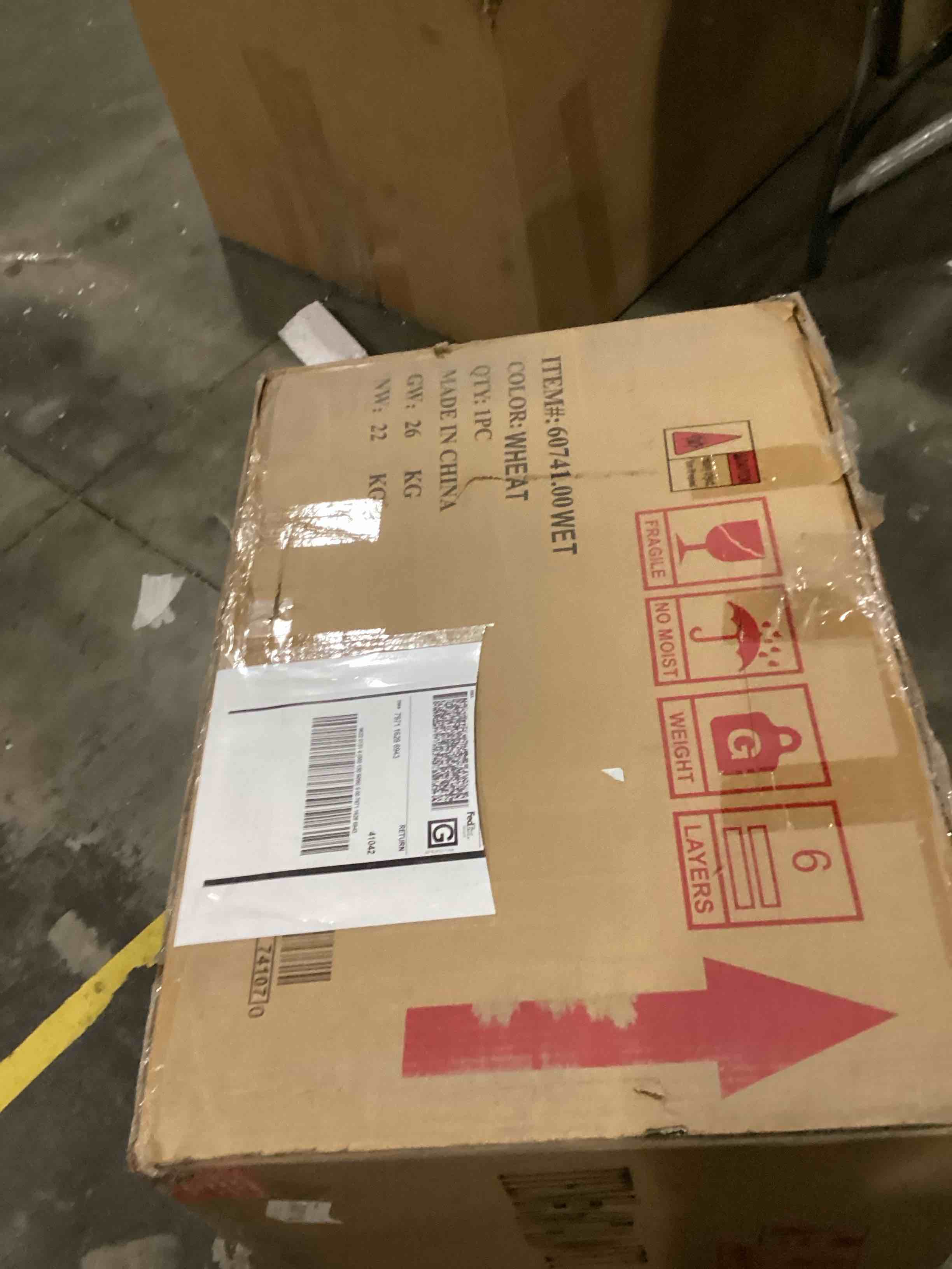 https://s3.amazonaws.com/lotting-images-prod/bidfta/TEA1594122_1738785670701.jpeg