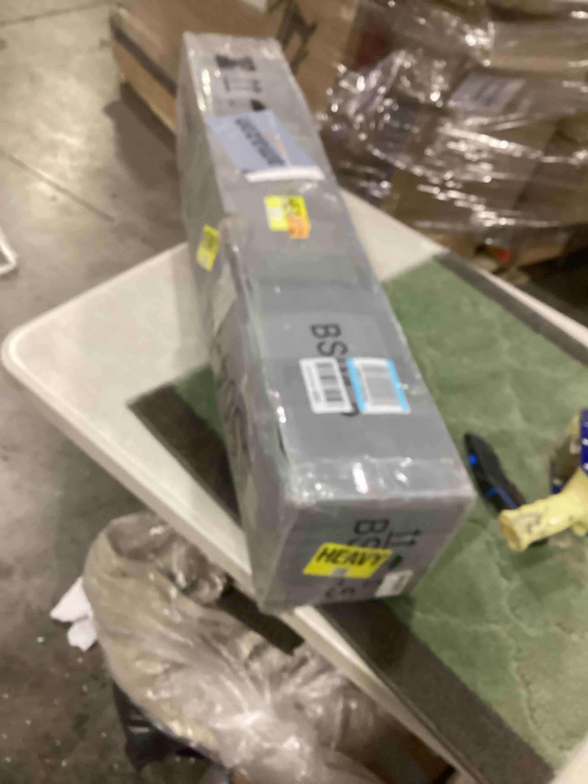 https://s3.amazonaws.com/lotting-images-prod/bidfta/TEA1594408_1739298151433.jpeg