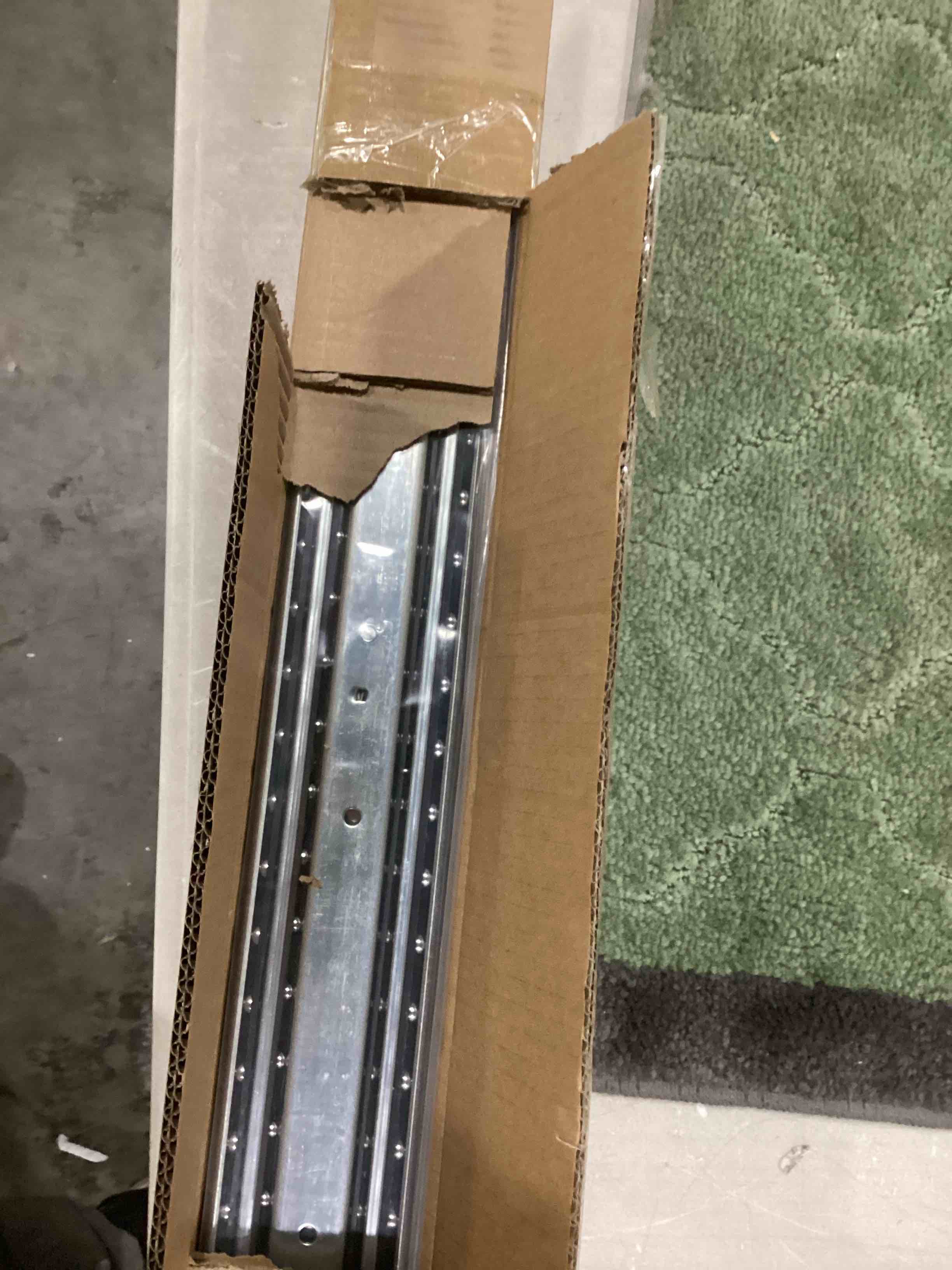 https://s3.amazonaws.com/lotting-images-prod/bidfta/TEA1594719_1739908041302.jpeg