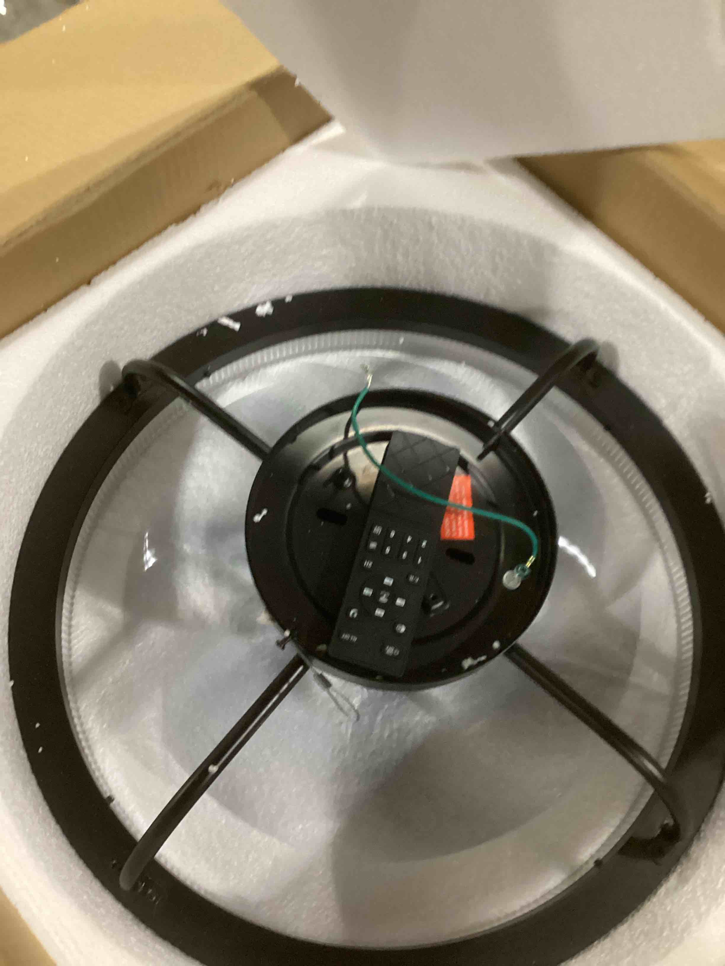 https://s3.amazonaws.com/lotting-images-prod/bidfta/TEA1596515_1742483382050.jpeg