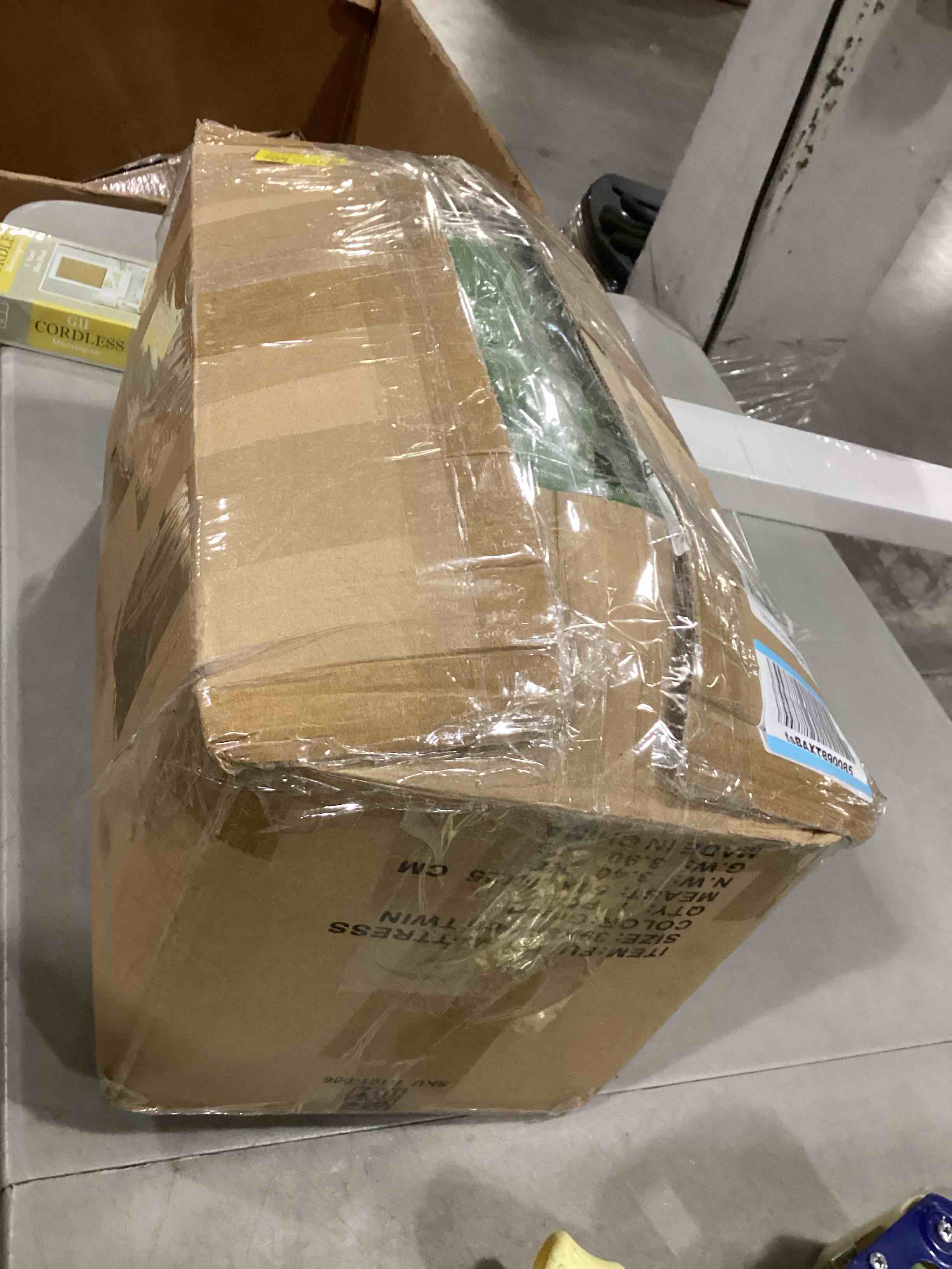 https://s3.amazonaws.com/lotting-images-prod/bidfta/TEA1598331_1741618981532.jpeg