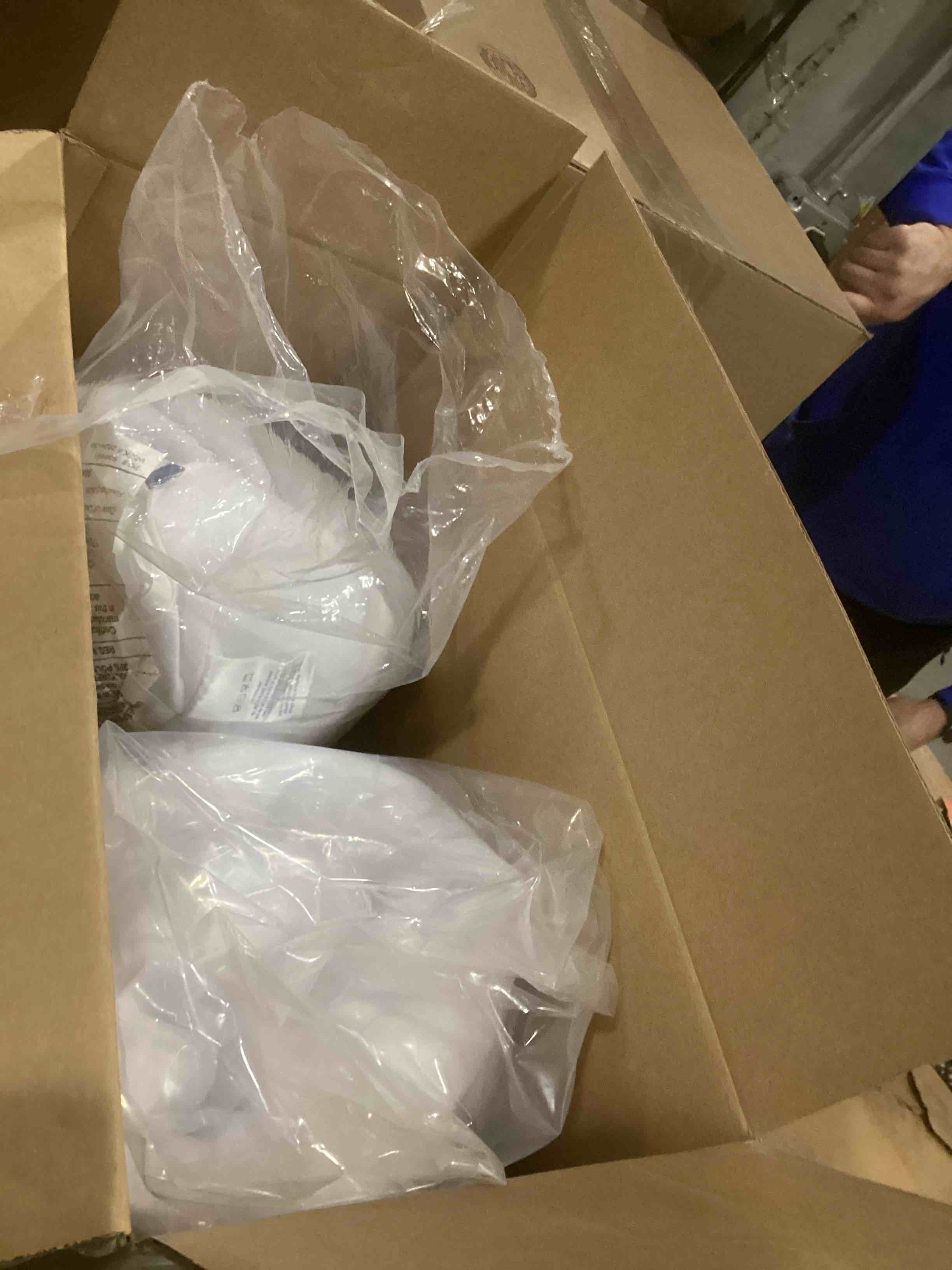 https://s3.amazonaws.com/lotting-images-prod/bidfta/TEA1598408_1741630914148.jpeg