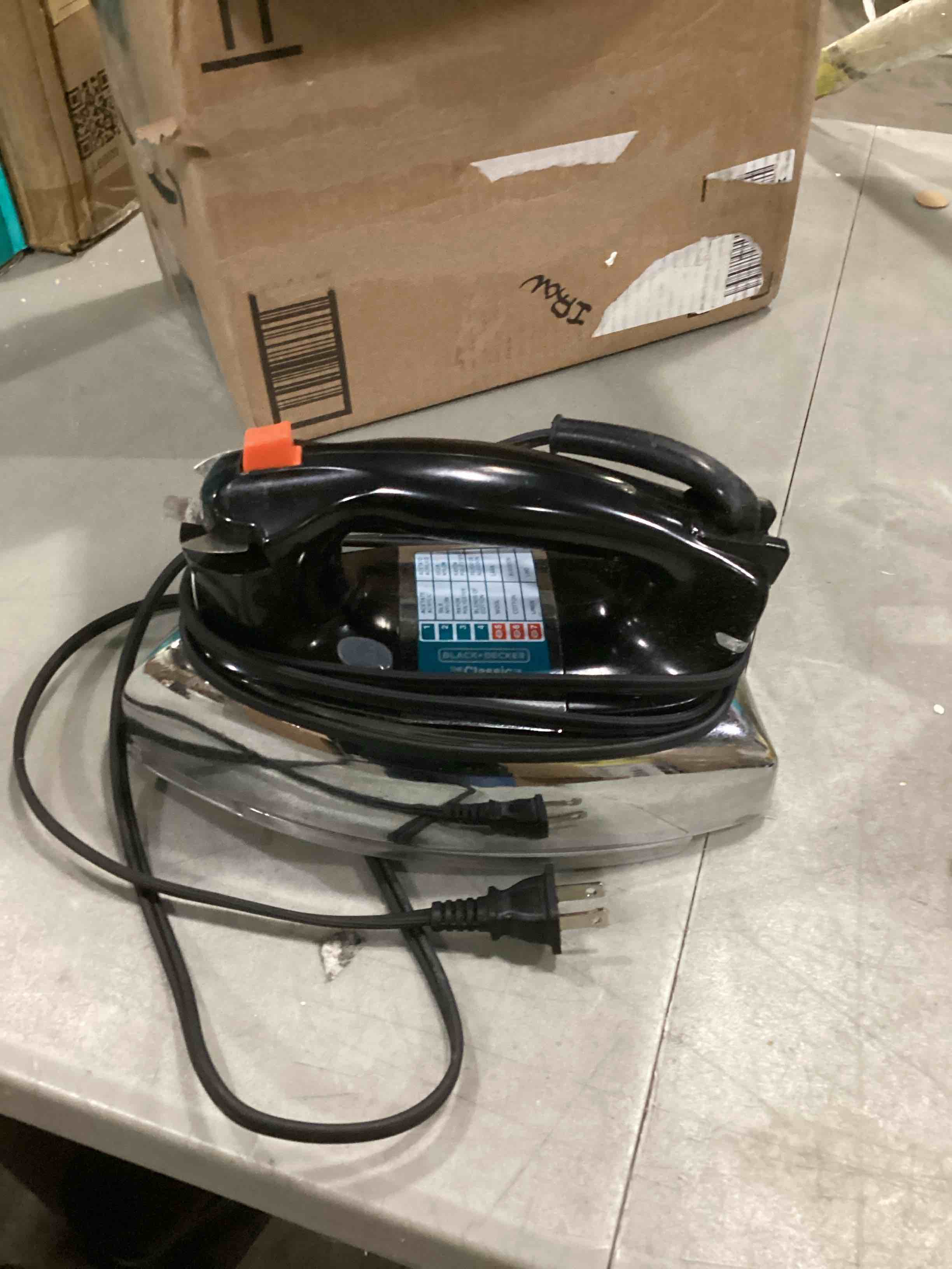 https://s3.amazonaws.com/lotting-images-prod/bidfta/TEA1599937_1742988186153.jpeg