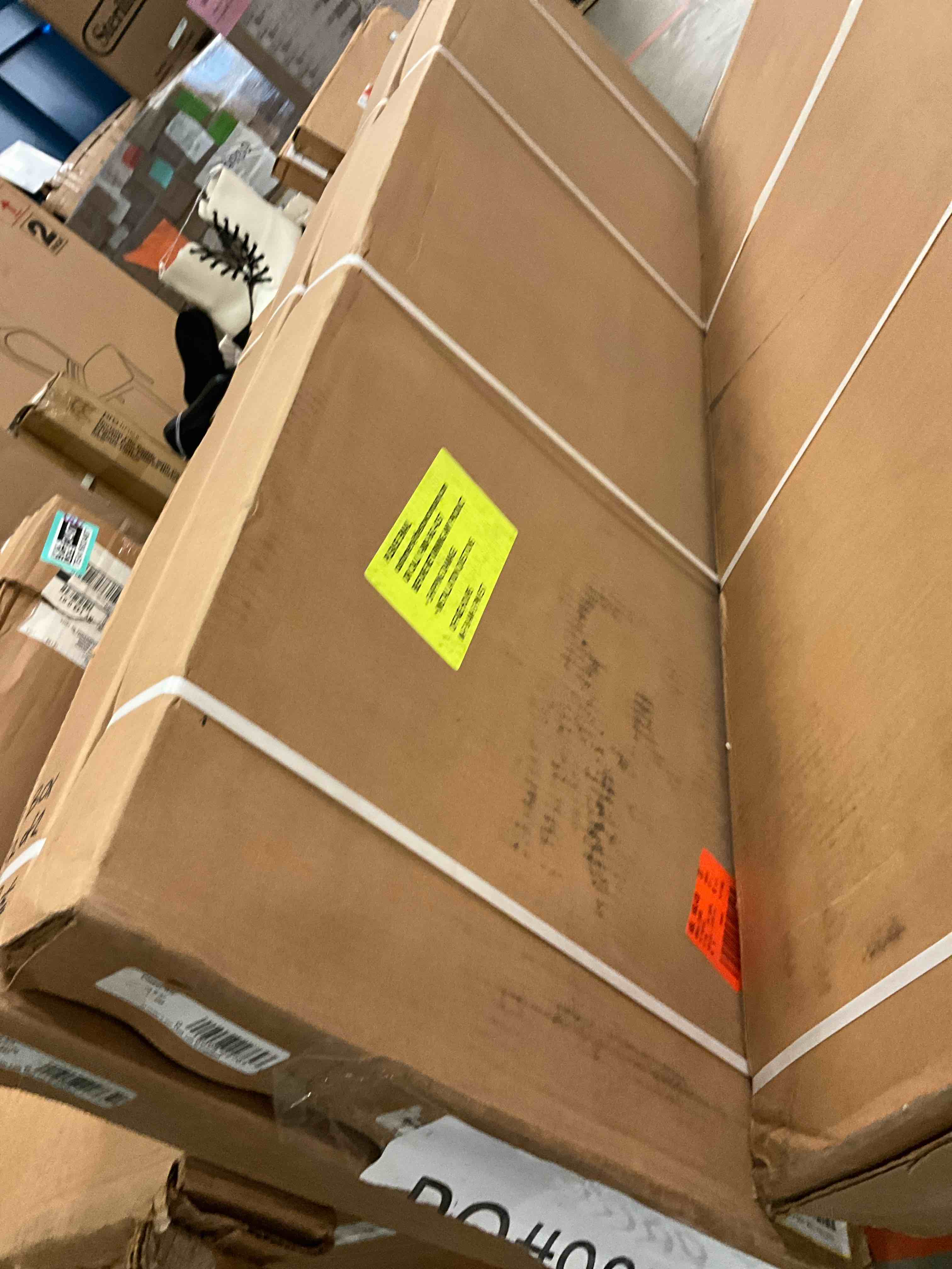 https://s3.amazonaws.com/lotting-images-prod/bidfta/TEA1603497_1750430500574.jpeg