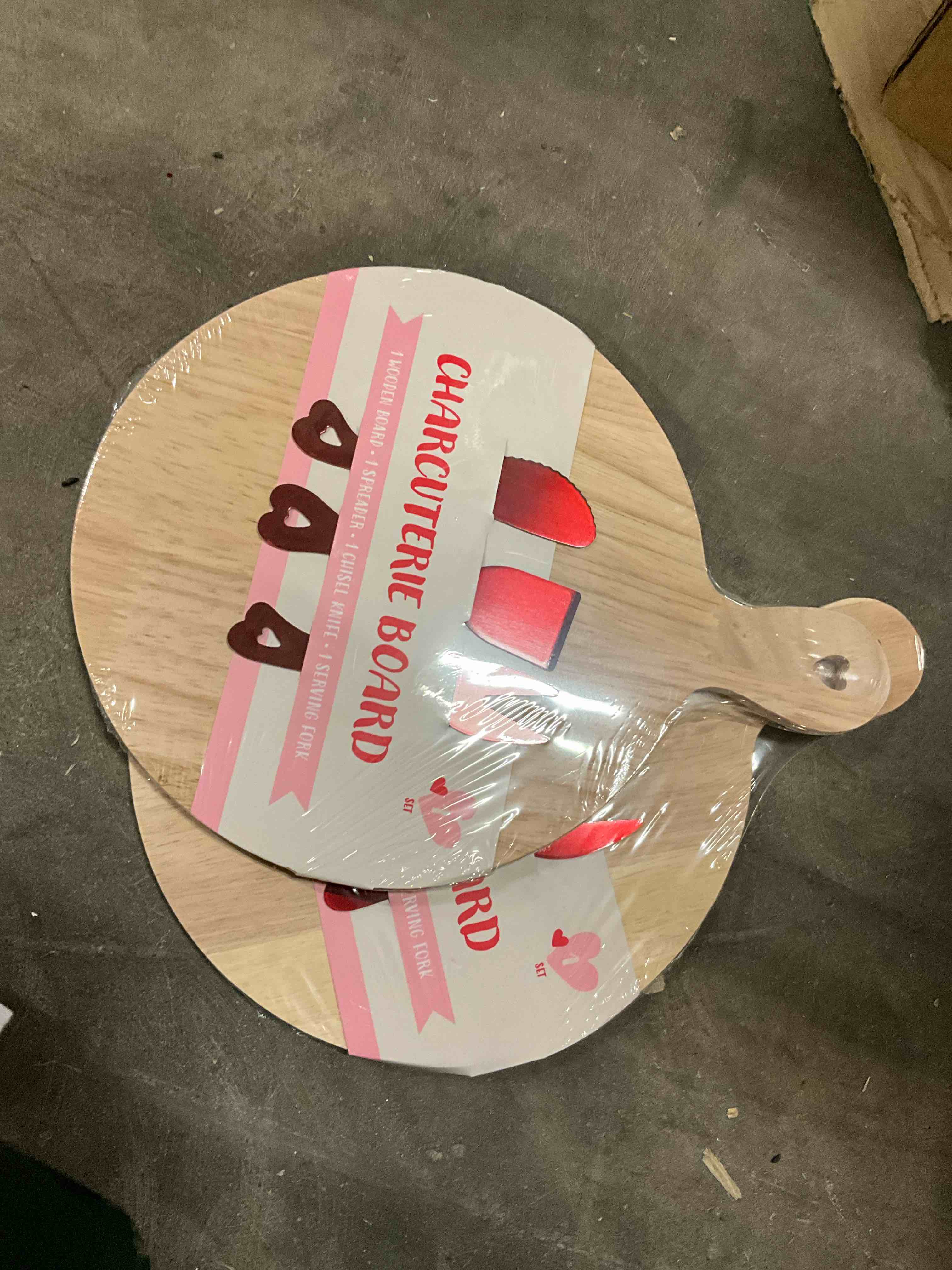 https://s3.amazonaws.com/lotting-images-prod/bidfta/TEA1603846_1750963603493.jpeg