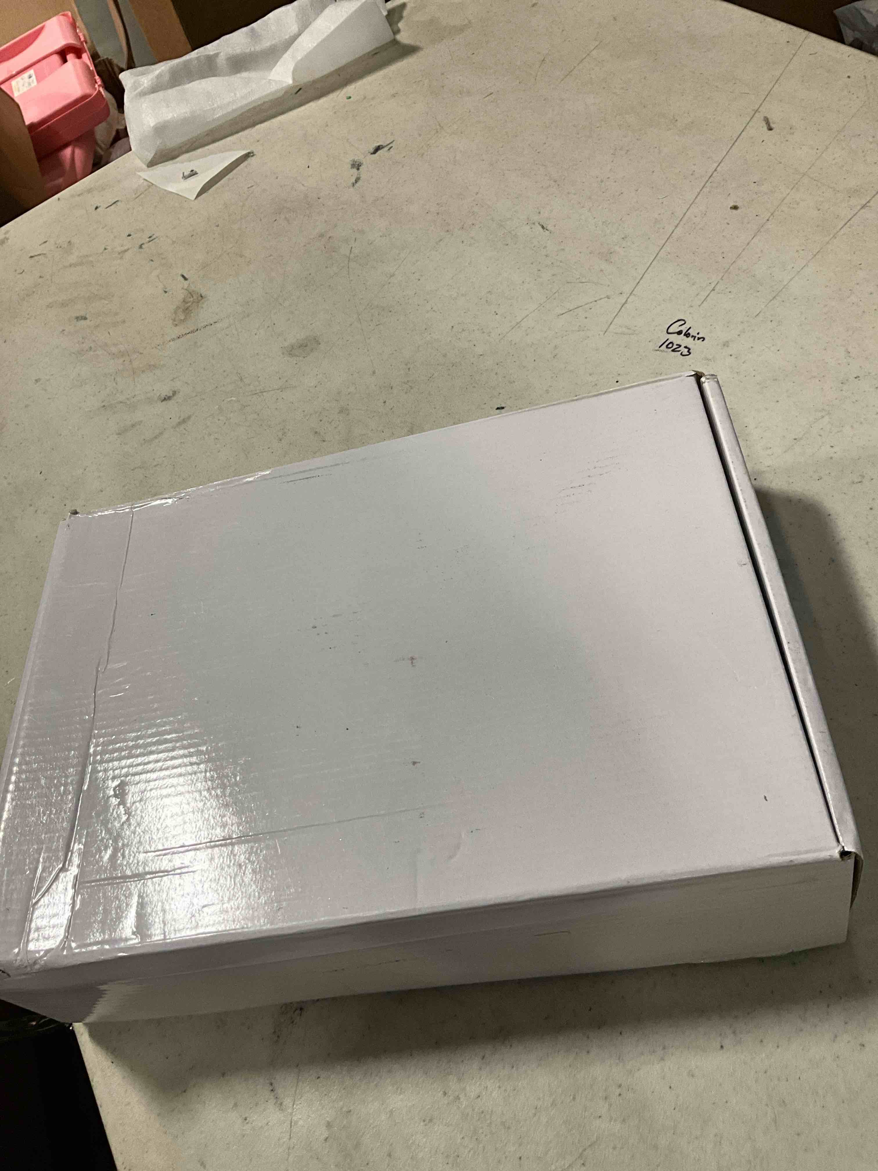 https://s3.amazonaws.com/lotting-images-prod/bidfta/TEA1604624_1751661221975.jpeg