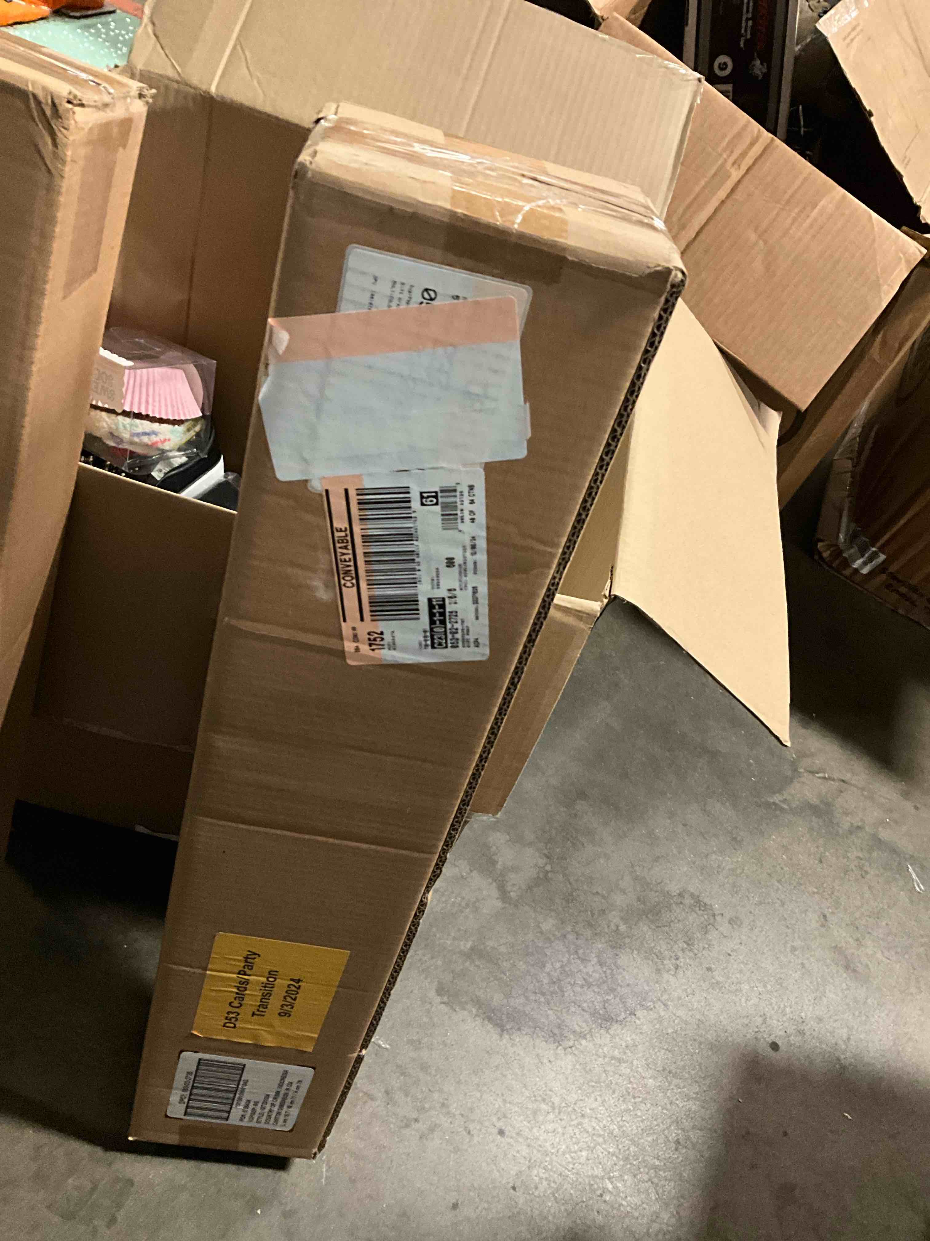 https://s3.amazonaws.com/lotting-images-prod/bidfta/TEA1604916_1752007614476.jpeg
