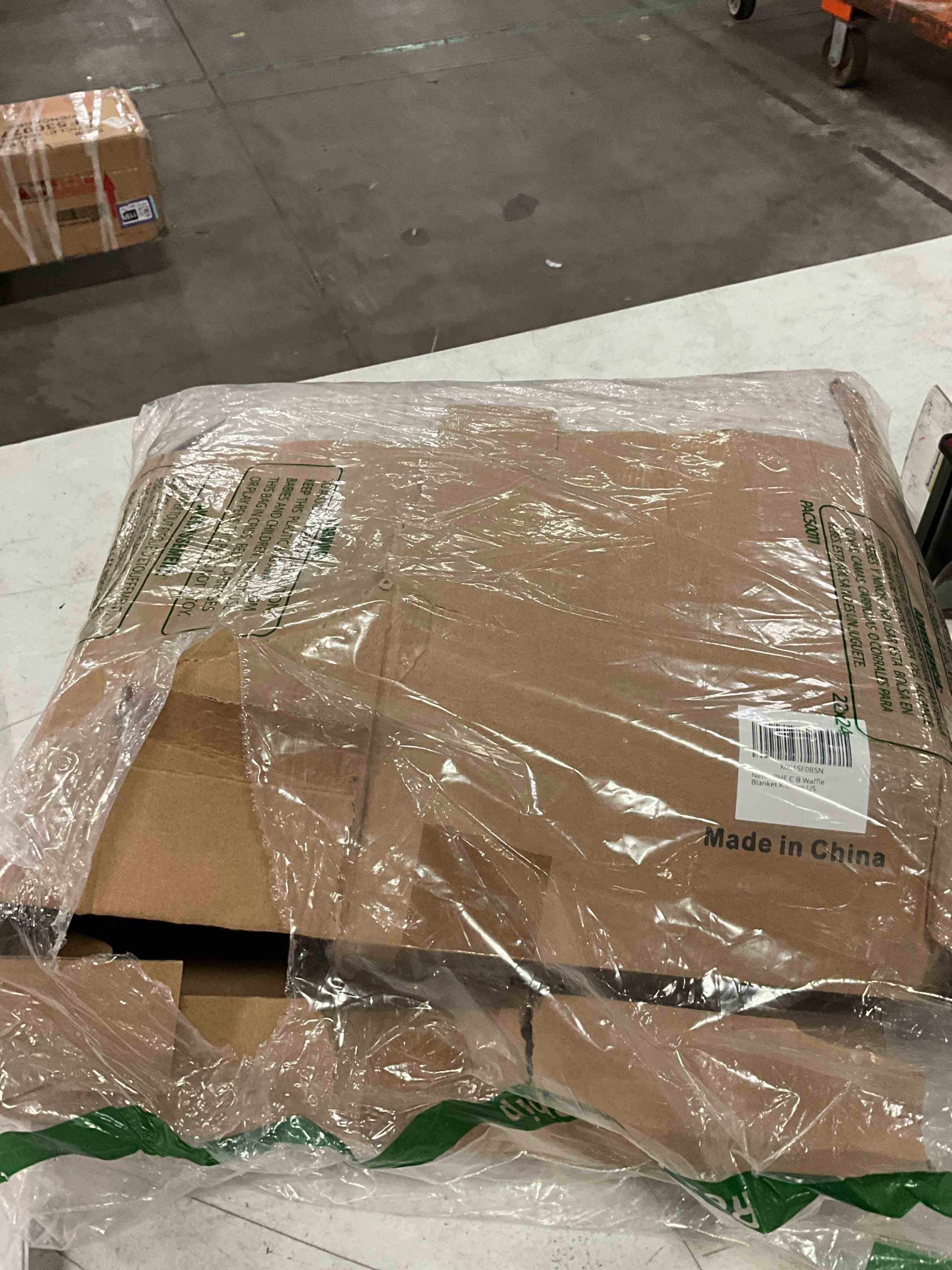 https://s3.amazonaws.com/lotting-images-prod/bidfta/TEA1605194_1752505318708.jpeg