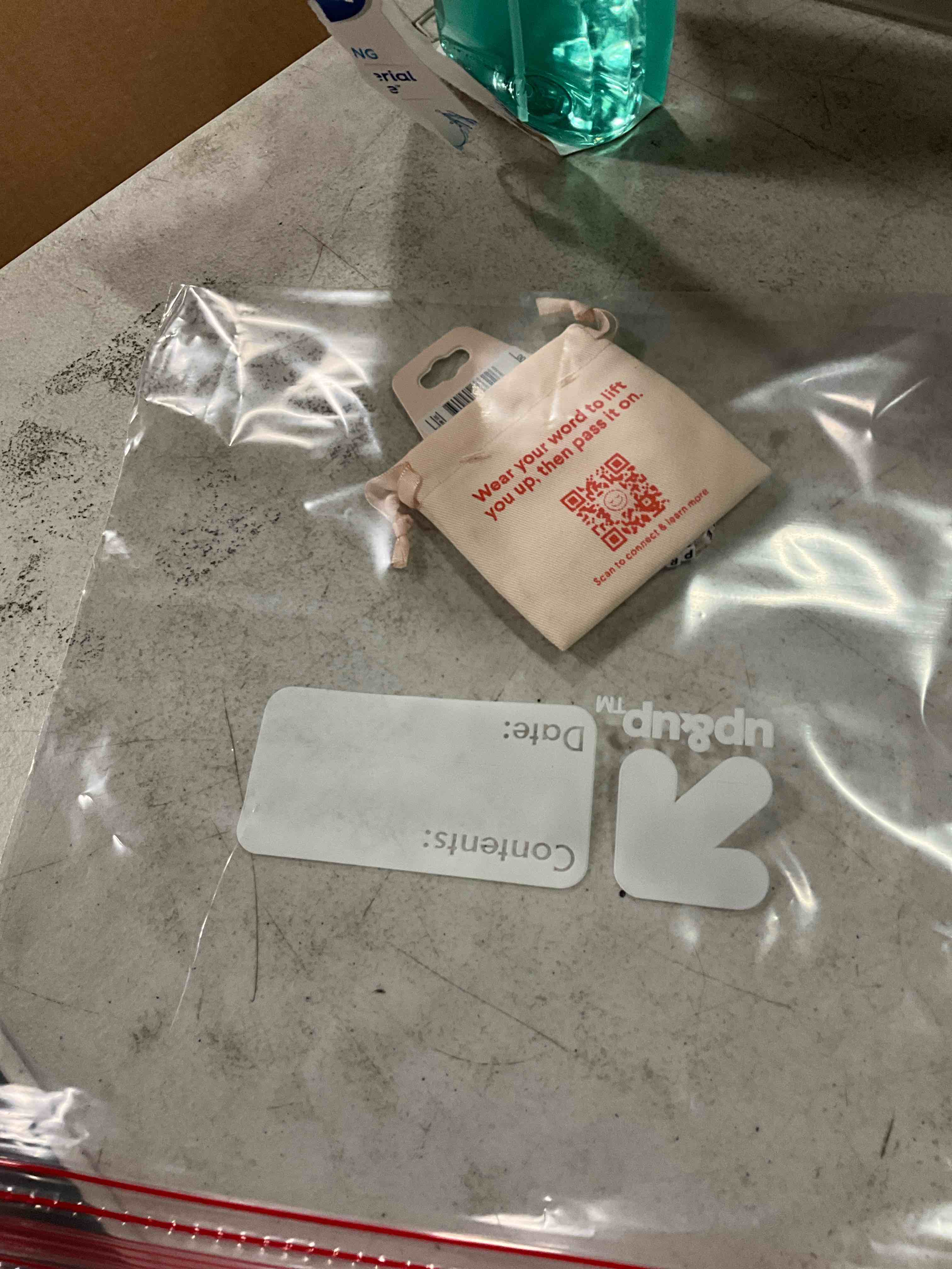 https://s3.amazonaws.com/lotting-images-prod/bidfta/TEA1605733_1753361737994.jpeg