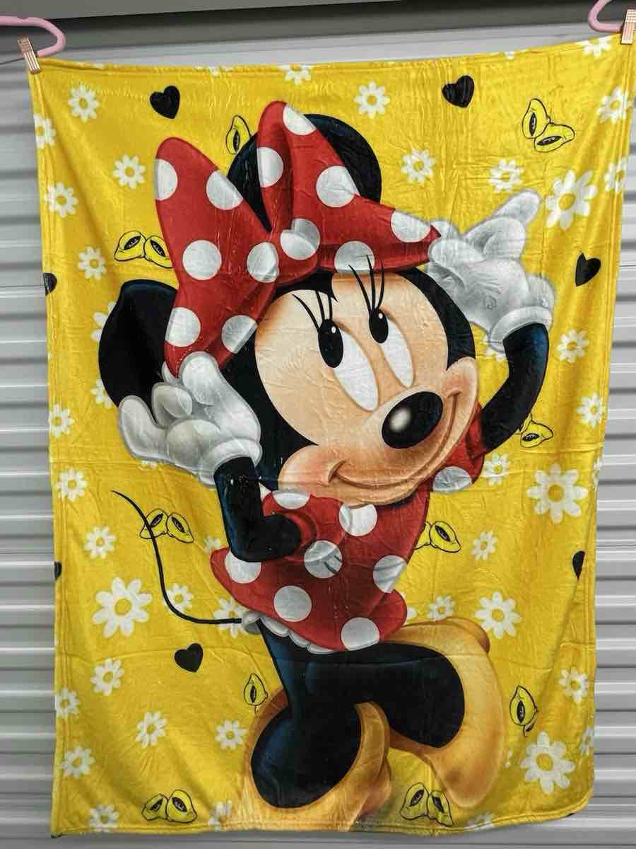 Disney Minnie Mouse Throw Blanket 