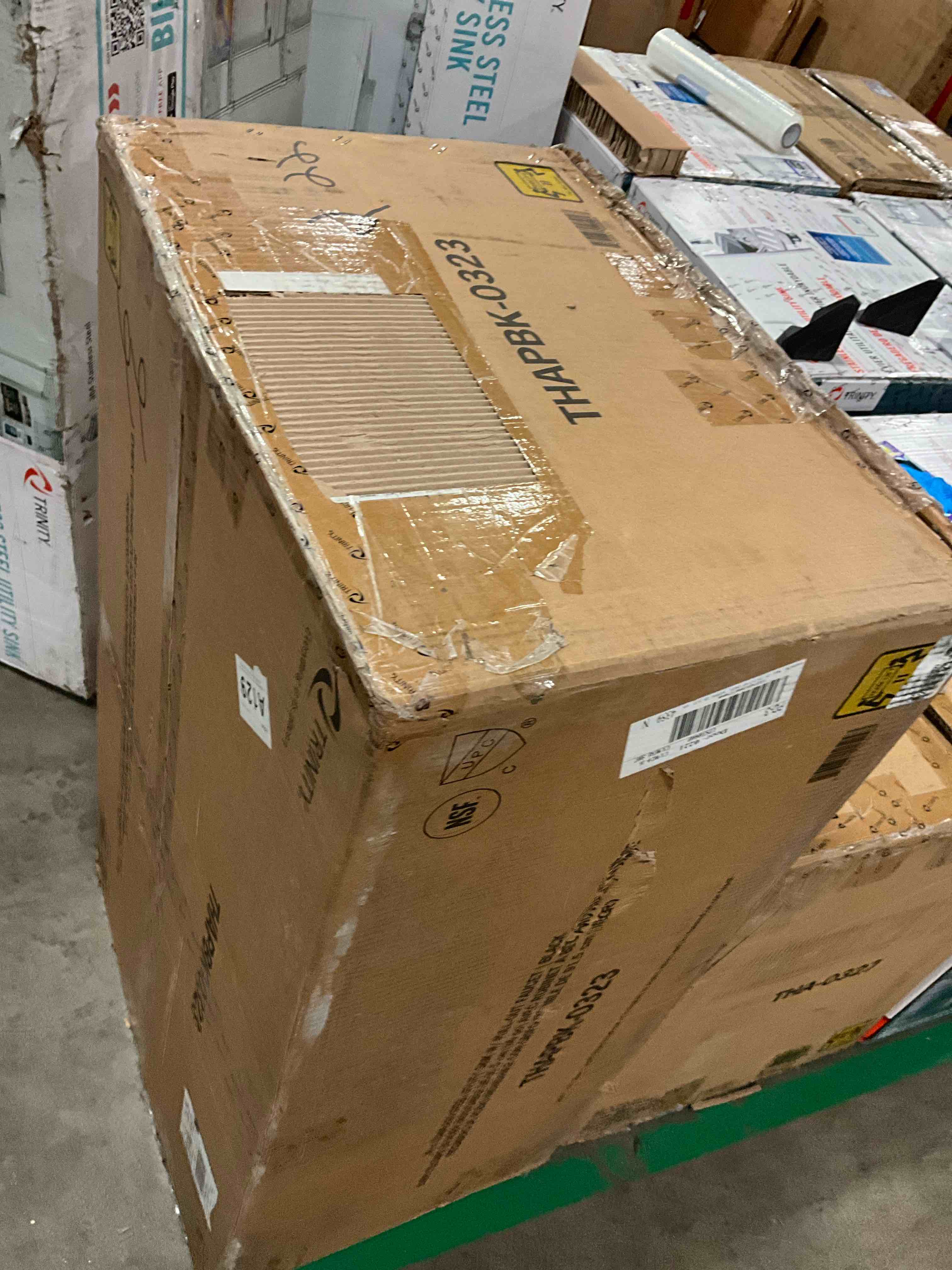 https://s3.amazonaws.com/lotting-images-prod/bidfta/TEA1605833_1753468398390.jpeg