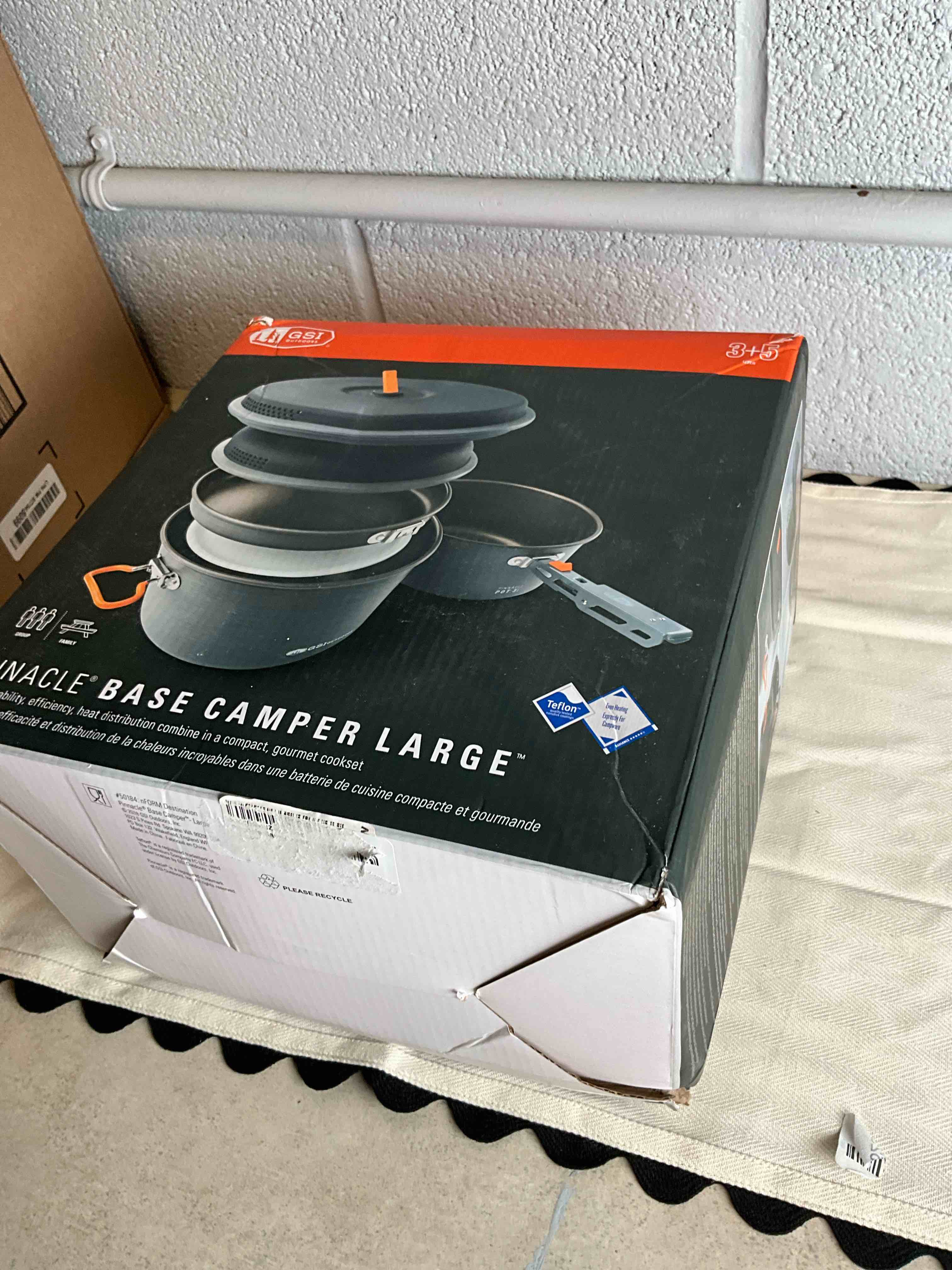 https://s3.amazonaws.com/lotting-images-prod/bidfta/TEA1607923_1749658114542.jpeg