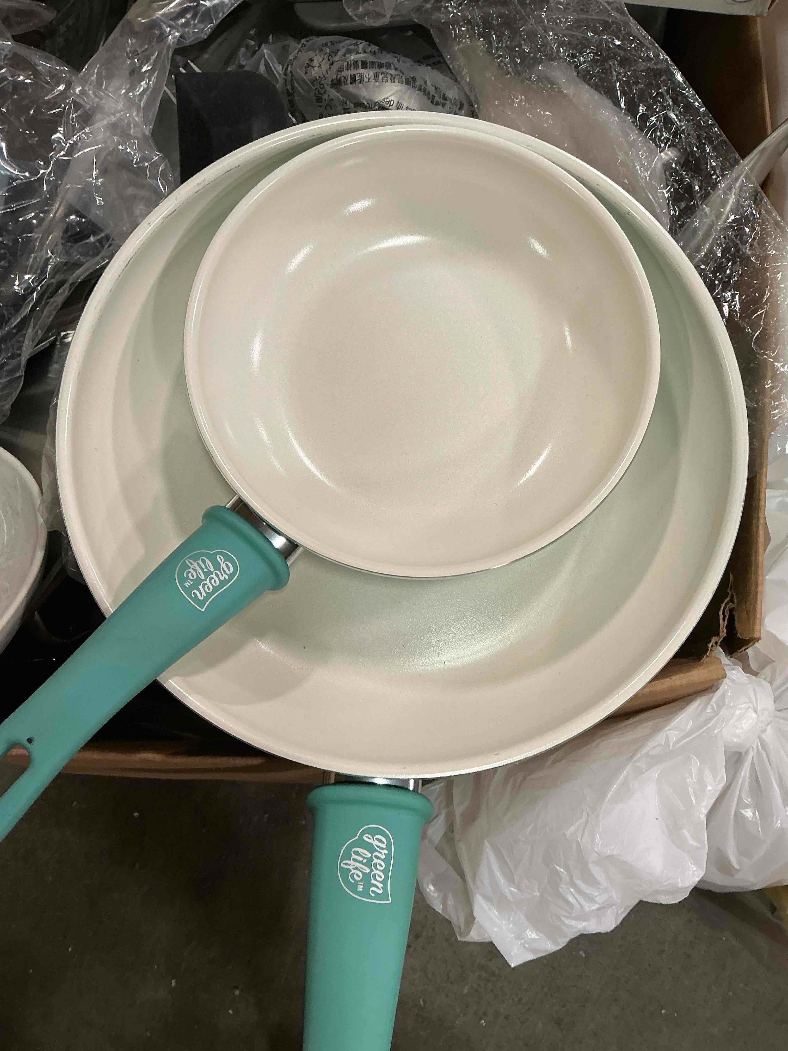 https://s3.amazonaws.com/lotting-images-prod/bidfta/TEA1614447_1744656248879.jpeg