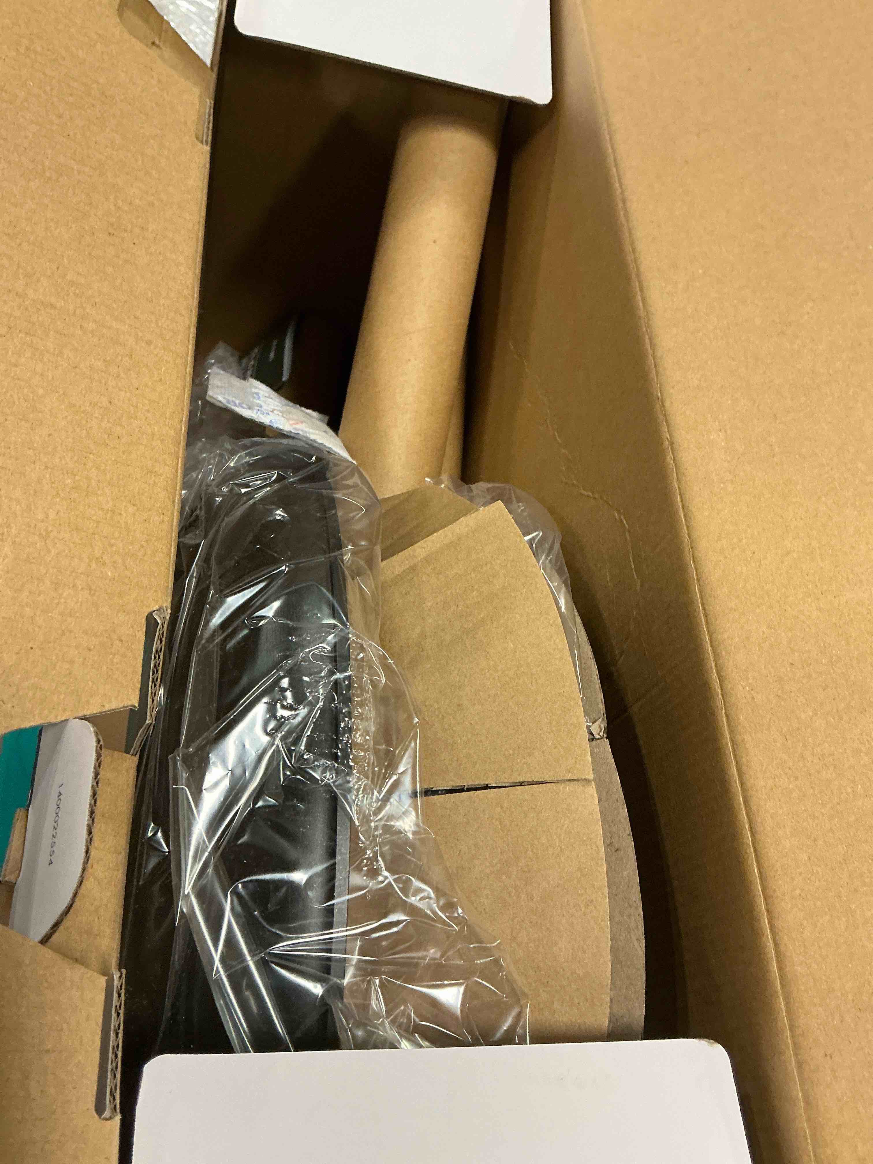 https://s3.amazonaws.com/lotting-images-prod/bidfta/TEA1614604_1745848596421.jpeg