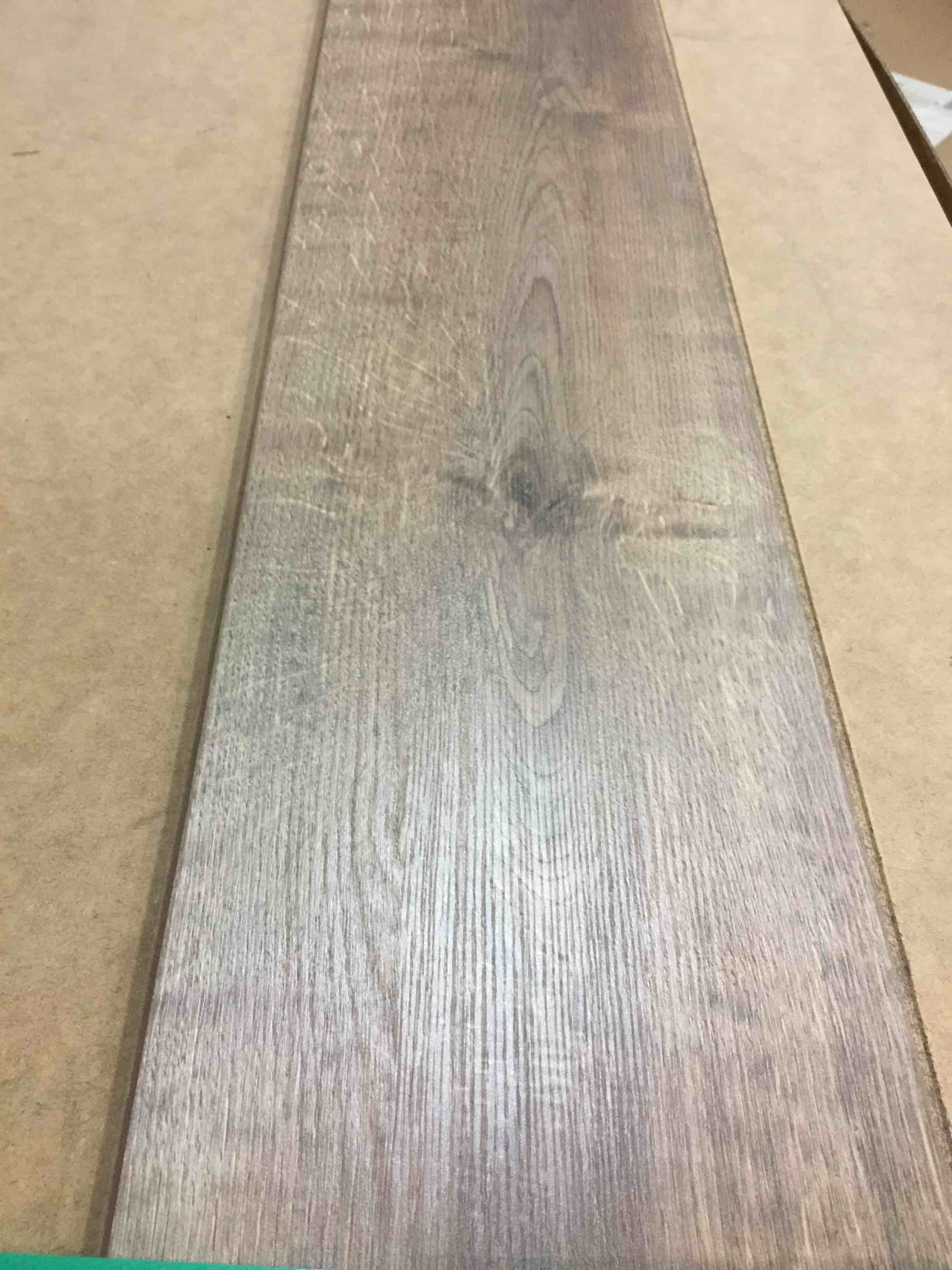Laminate Wood Flooring (21.25 sq ft/ Box) 56 Boxes = 1190 Sq Ft 